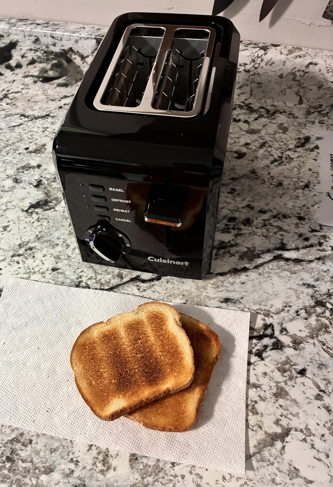 Cuisinart CPT-122 2-Slice Compact Plastic Toaster, Slots for Bagels & Bread, 7 Shade Settings, Cancel/Defrost/Reheat Functions, Removable Crumb Tray, White customer photo 1