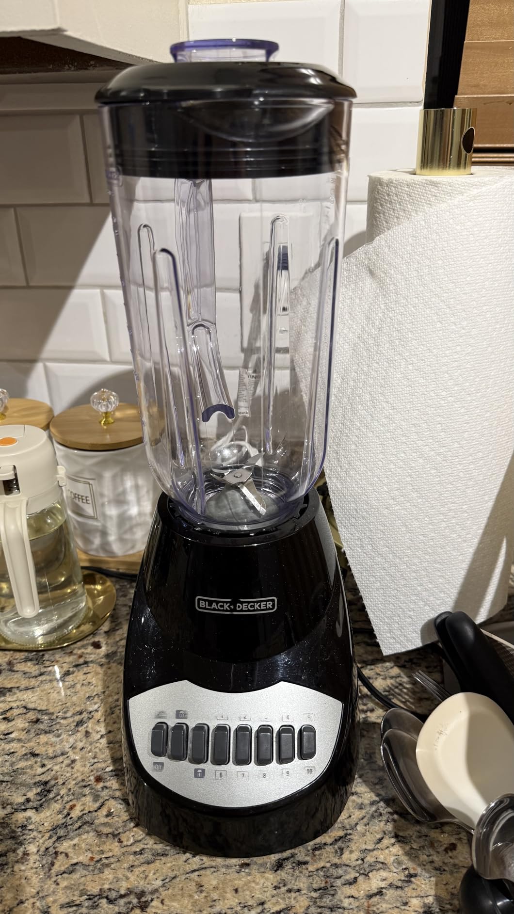 BLACK+DECKER Crush Master Blender, 10-Speeds with Stainless Steel Blades, Black, BL2010BP customer photo 2