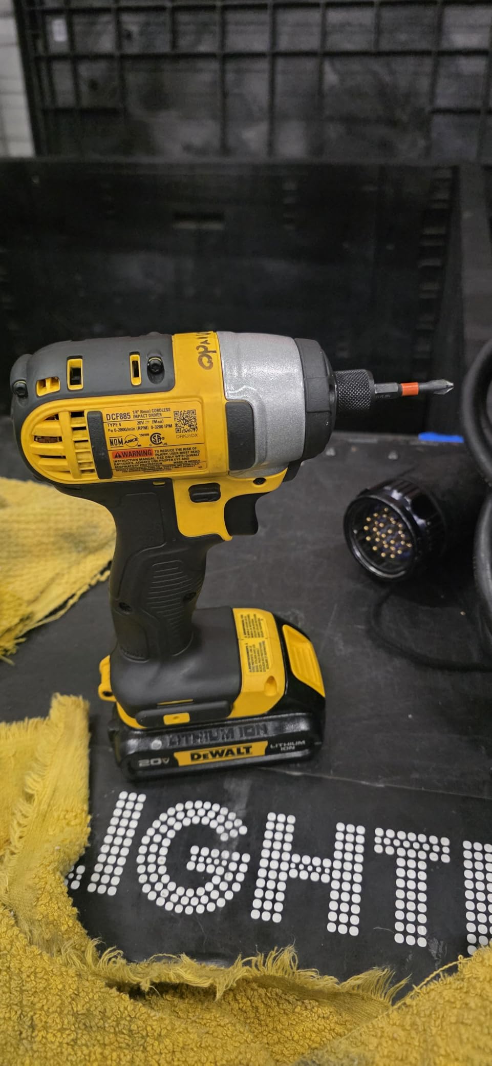 DEWALT 20V MAX Cordless Drill and Impact Driver, Power Tool Combo Kit, Includes 2 Batteries, Charger and Bag (DCK240C2) customer photo 1