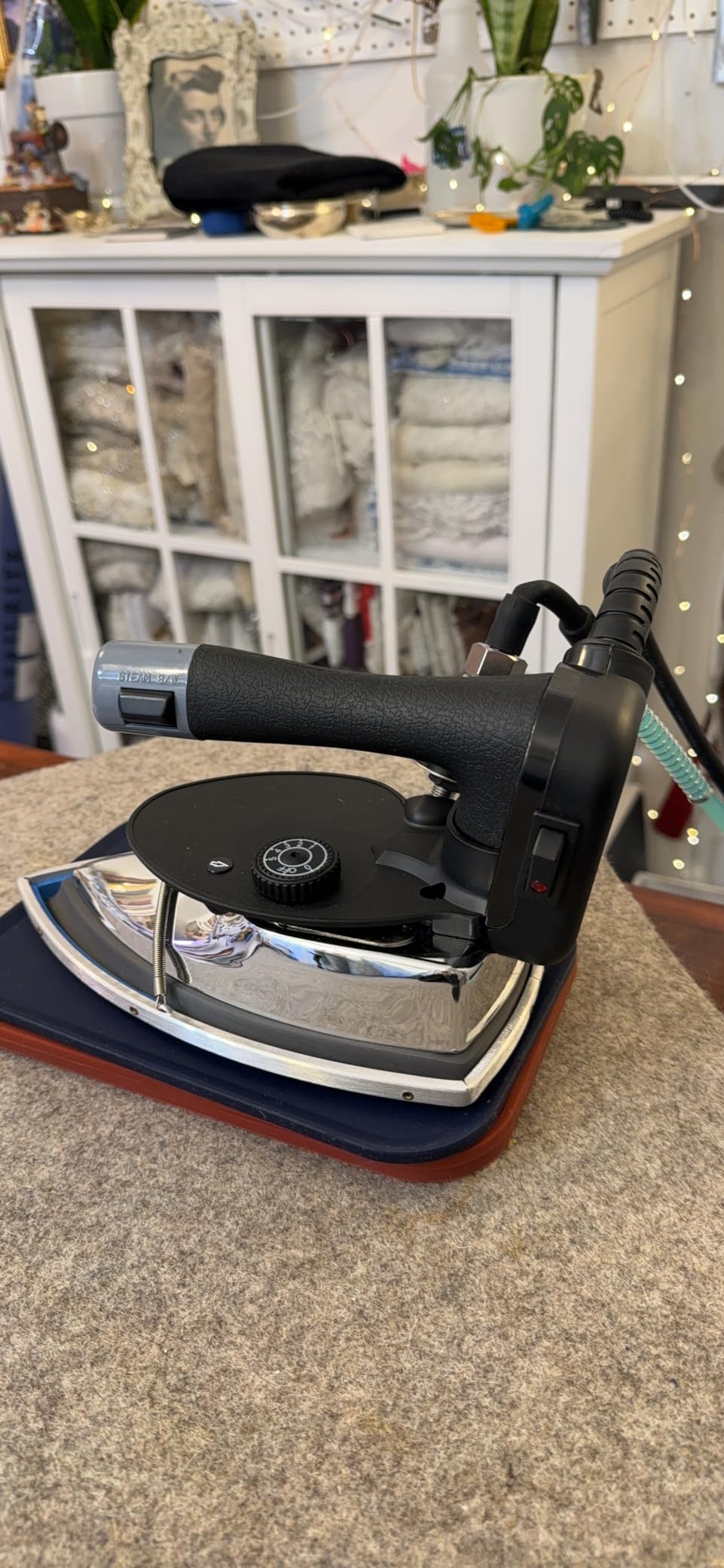 Gravity-Feed Steam Iron ~ Silver Star ES-300 customer photo 1