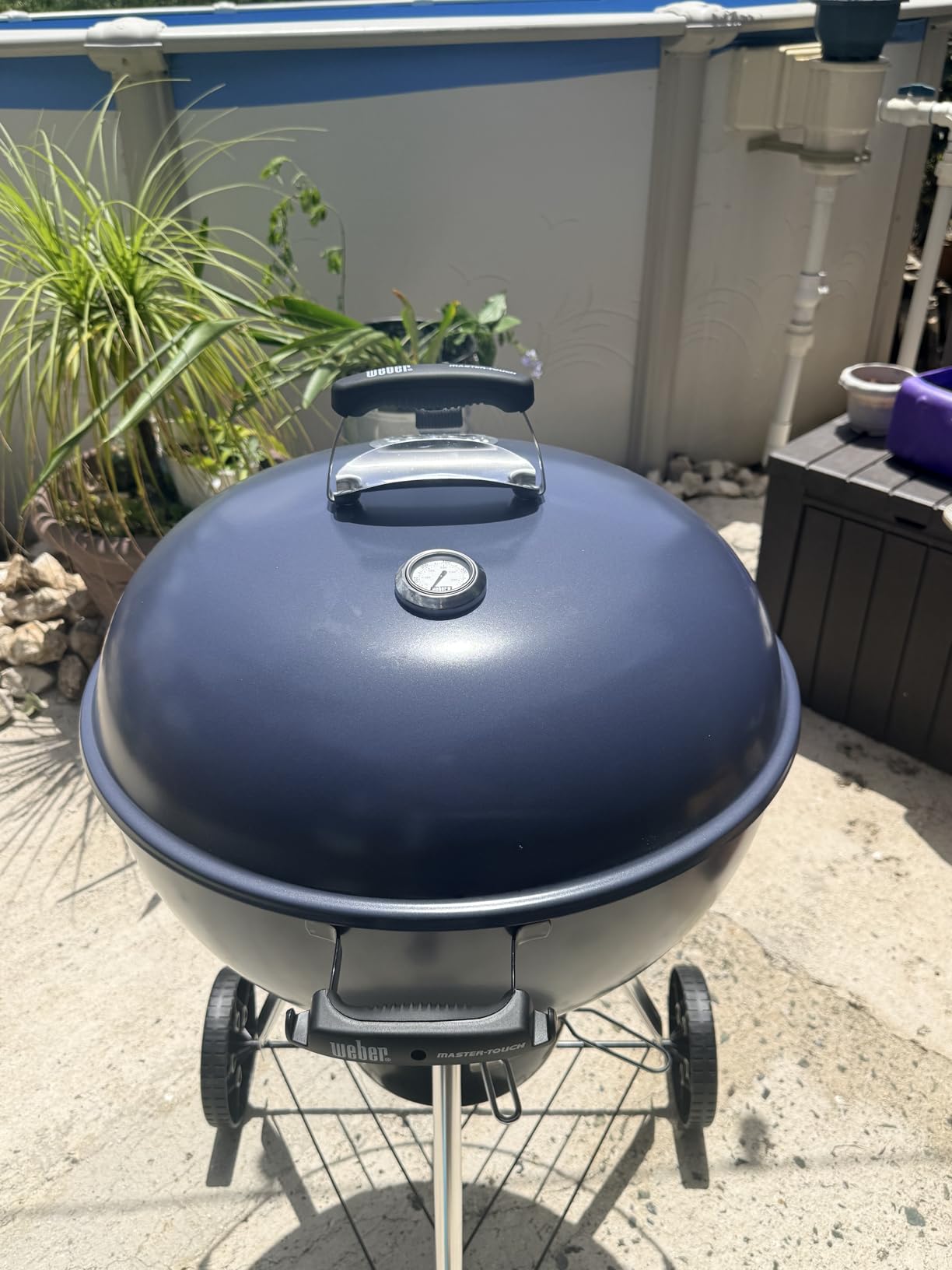 Weber Master-Touch Charcoal Grill, 22-Inch, Black - Premium Outdoor BBQ Grill with Tuck-Away Lid Holder & One‑Touch™ Cleaning System, Porcelain‑Enameled Kettle customer photo 1
