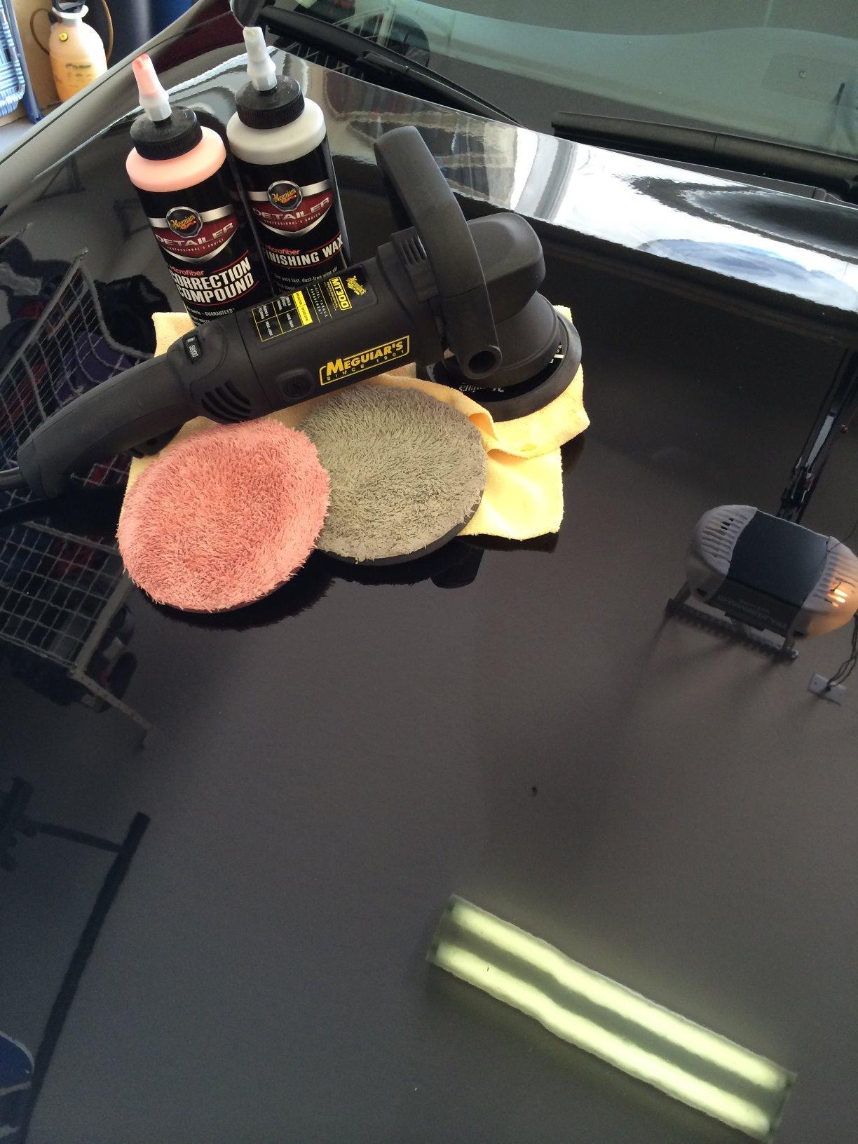 Meguiar's MT300 Variable Speed Dual Action Polisher, Professionally Designed Car Scratch Remover and Car Polisher with Digital Torque Management, 1 Count customer photo 2