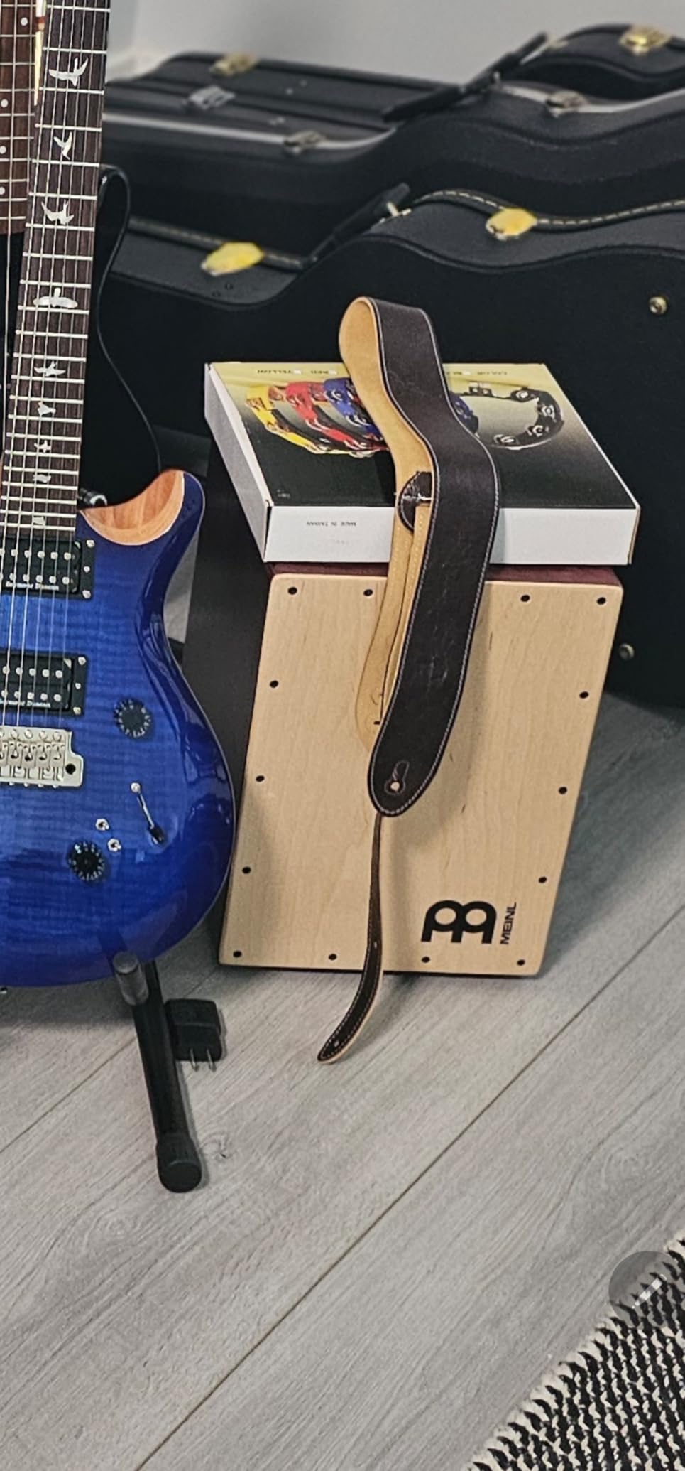 Meinl Percussion Cajon, MADE IN EUROPE - Sit-On Box Drum, Snare & Bass Tone | Baltic Birch Wood, Compact Size customer photo 1