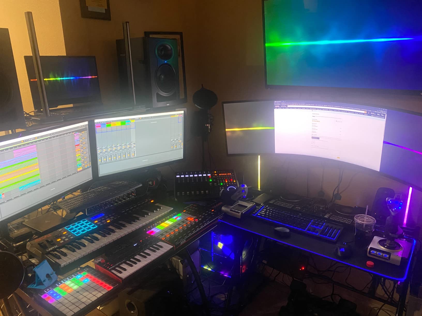 Behringer U-PHORIA UMC404HD Audiophile 4x4, 24-Bit/192 kHz USB Audio/MIDI Interface with Midas Mic Preamplifiers customer photo 2