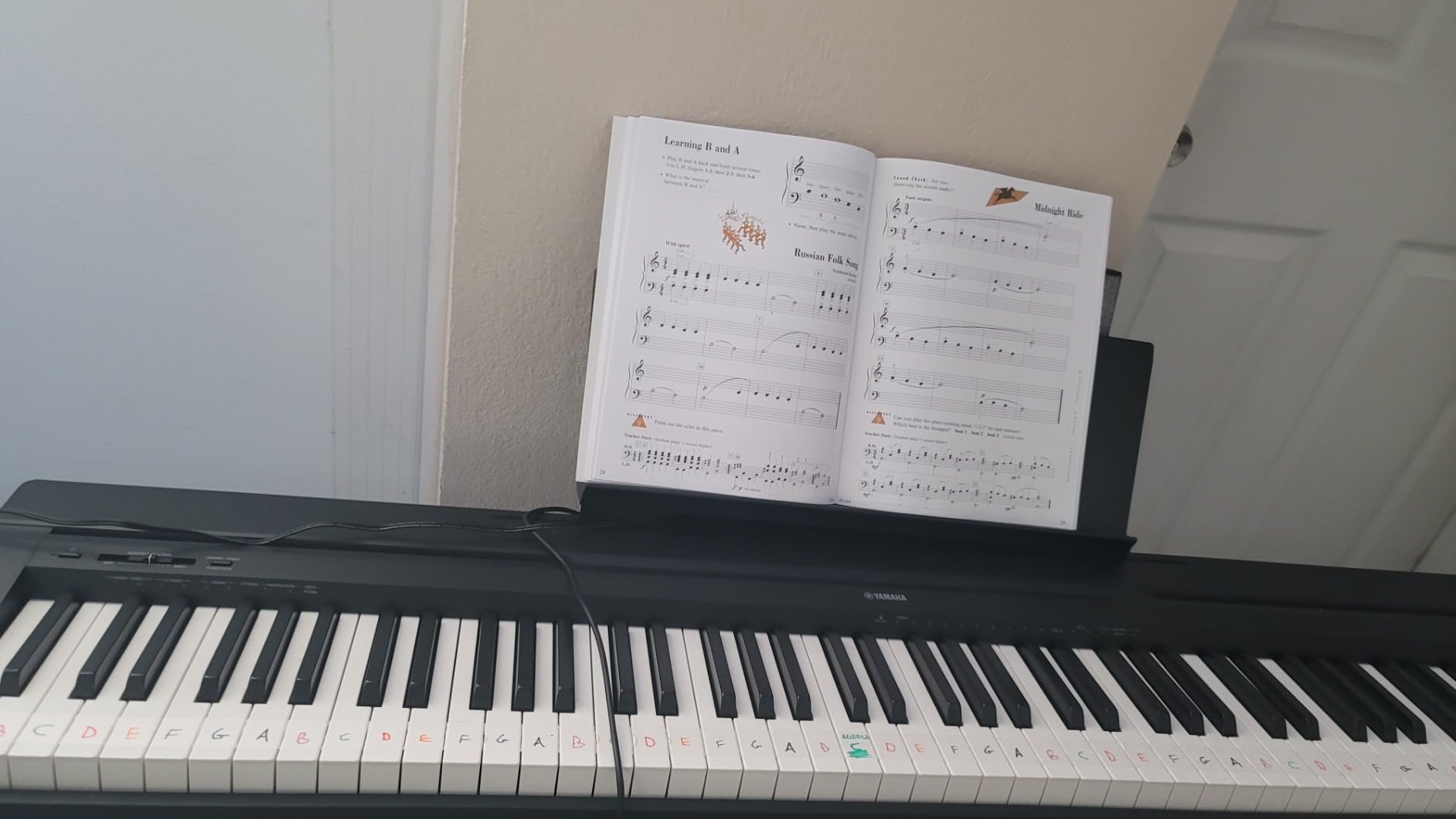 Yamaha P45 88-Key Weighted Portable Digital Piano Keyboard with Music Rest, Sustain Foot Switch, Built-in Speakers, USB Connectivity, Black (P45B) customer photo 1