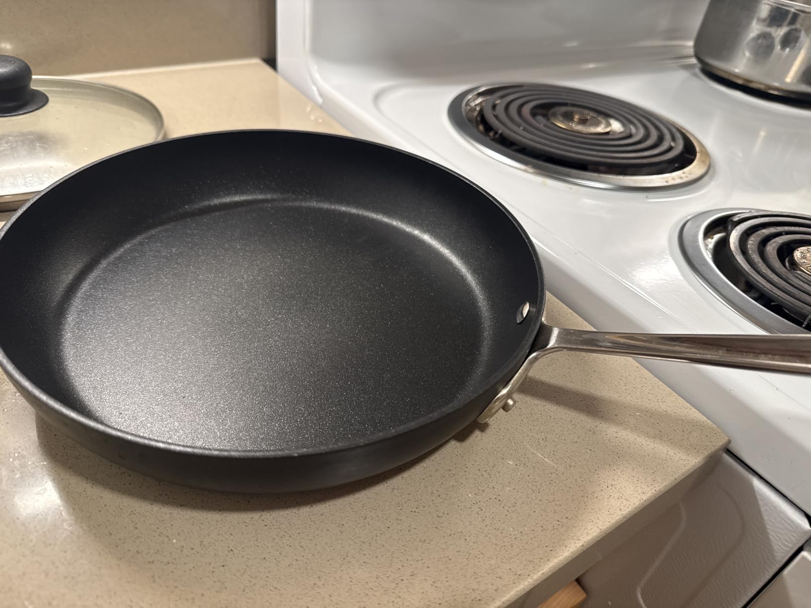 All-Clad HA1 Hard Anodized Nonstick Cookware Set 10 Piece Induction Oven Broiler Safe 500F, Lid Safe 350F Pots and Pans Black customer photo 1