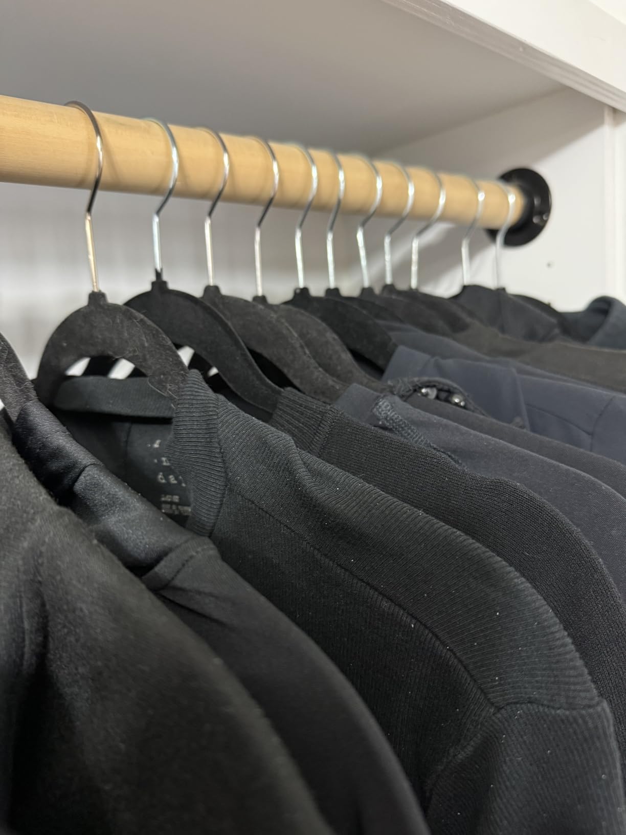 ZOBER Black Velvet Hangers 50 Pack - Clothes Hangers, Coat Hanger for Pants & Dress Clothes - Non Slip w/ 360 Degree Swivel customer photo 2