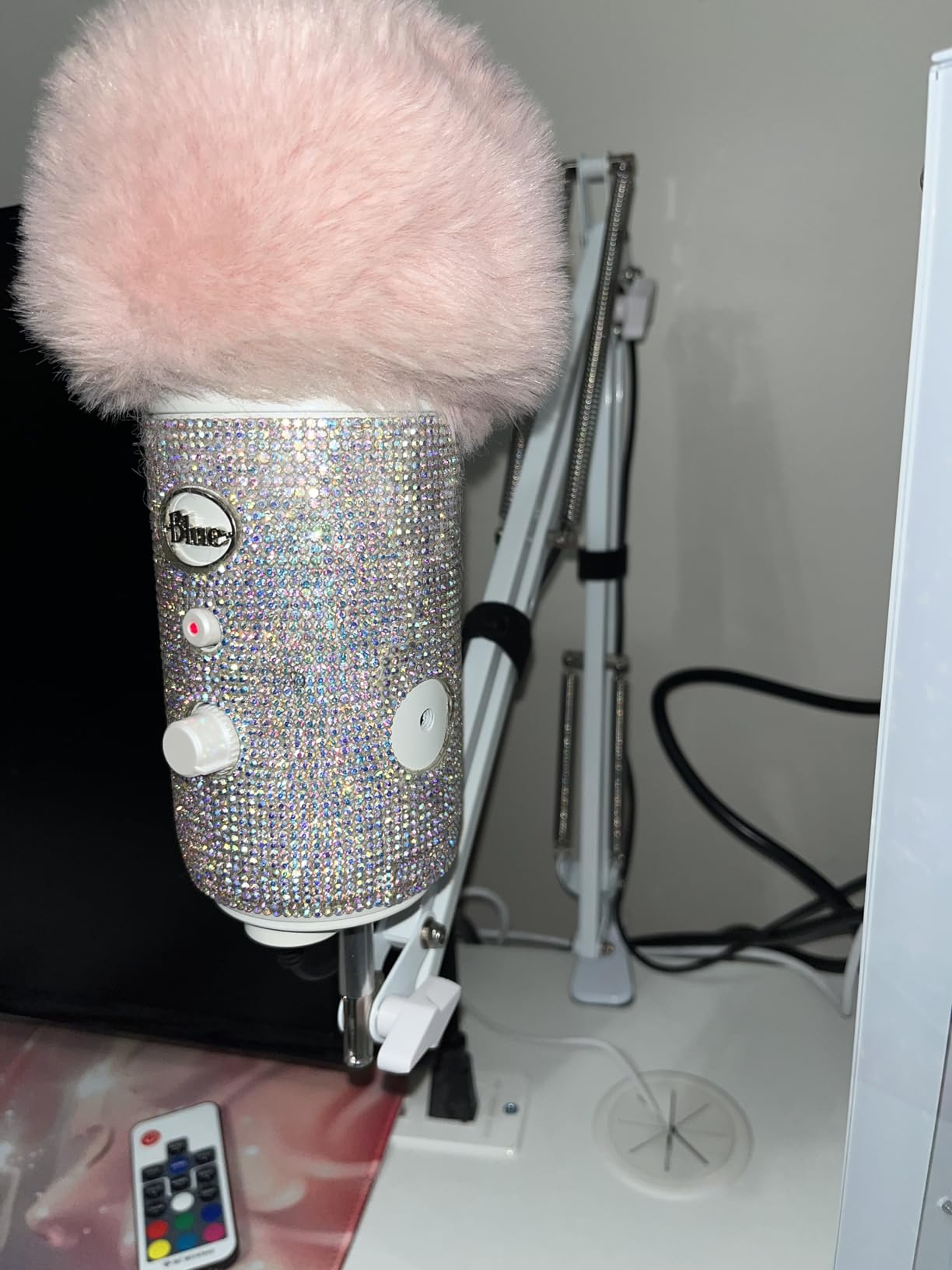 InnoGear Boom Arm Microphone Mic Stand for Blue Yeti HyperX QuadCast SoloCast Snowball Fifine Shure SM7B and Other Mic, Black customer photo 1