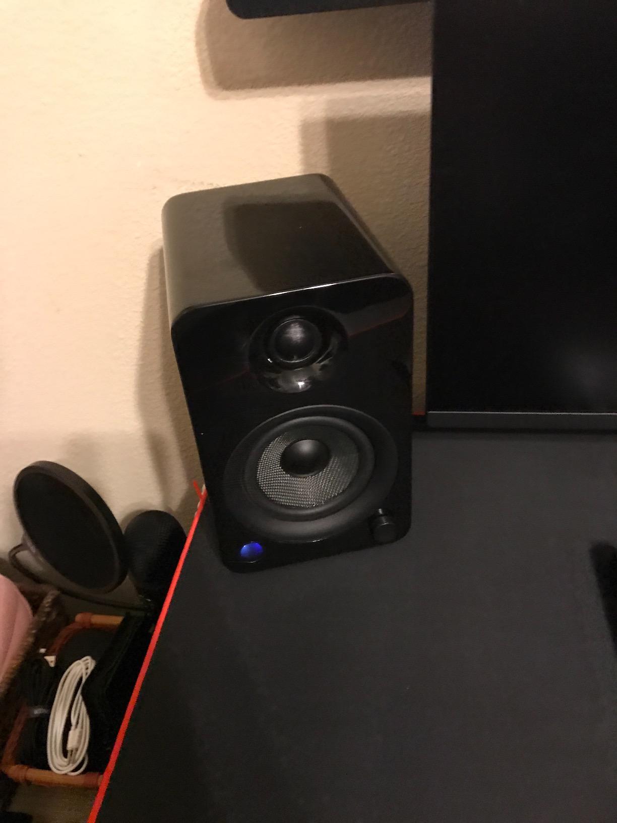 Kanto YU4GB Powered Speakers with Bluetooth and Built-in Phono Preamp customer photo 2
