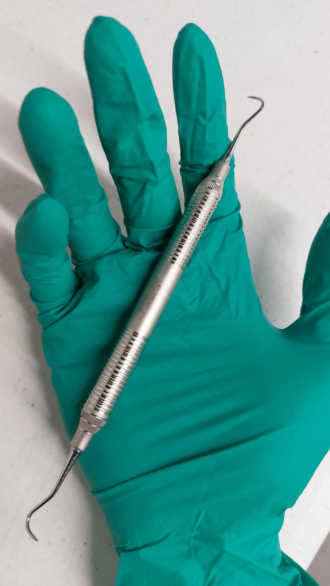 Pomee USA 711-067 Dental Scaler #H6/7, Double-Ended 9.5 mm Ultra-Light Hollow Handle, Autoclavable Instrument for Plaque Removal customer photo 1
