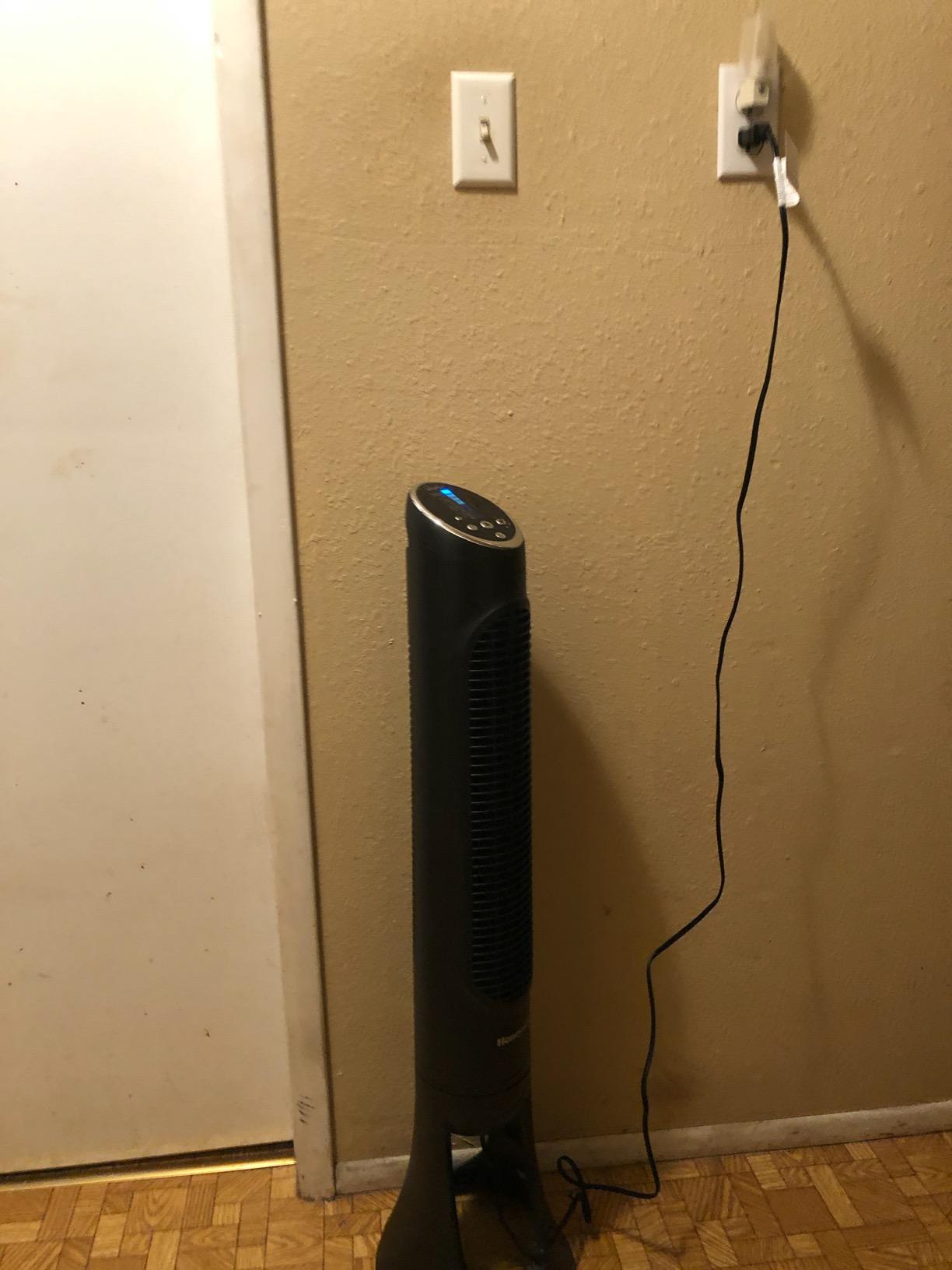 Honeywell QuietSet Whole Room Tower Fan, Oscillating Tower Fan with Remote, Black, HYF290B customer photo 2