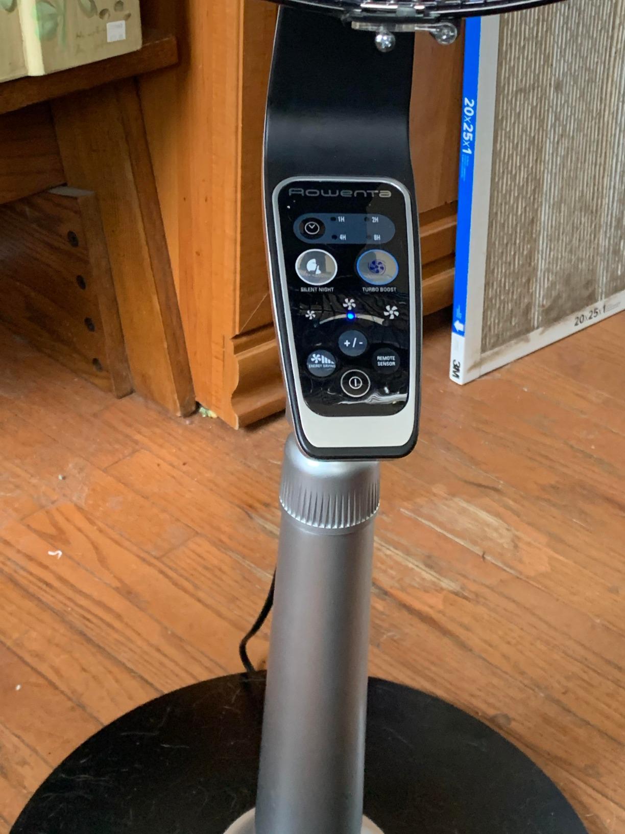 Rowenta Pedestal Fan, 53 Inches, Ultra Quiet Oscillating Fan for Bedroom, Portable, 5 Speeds, Refresh Up to 23-Feet, Silver, Indoor, VU5670 customer photo 2