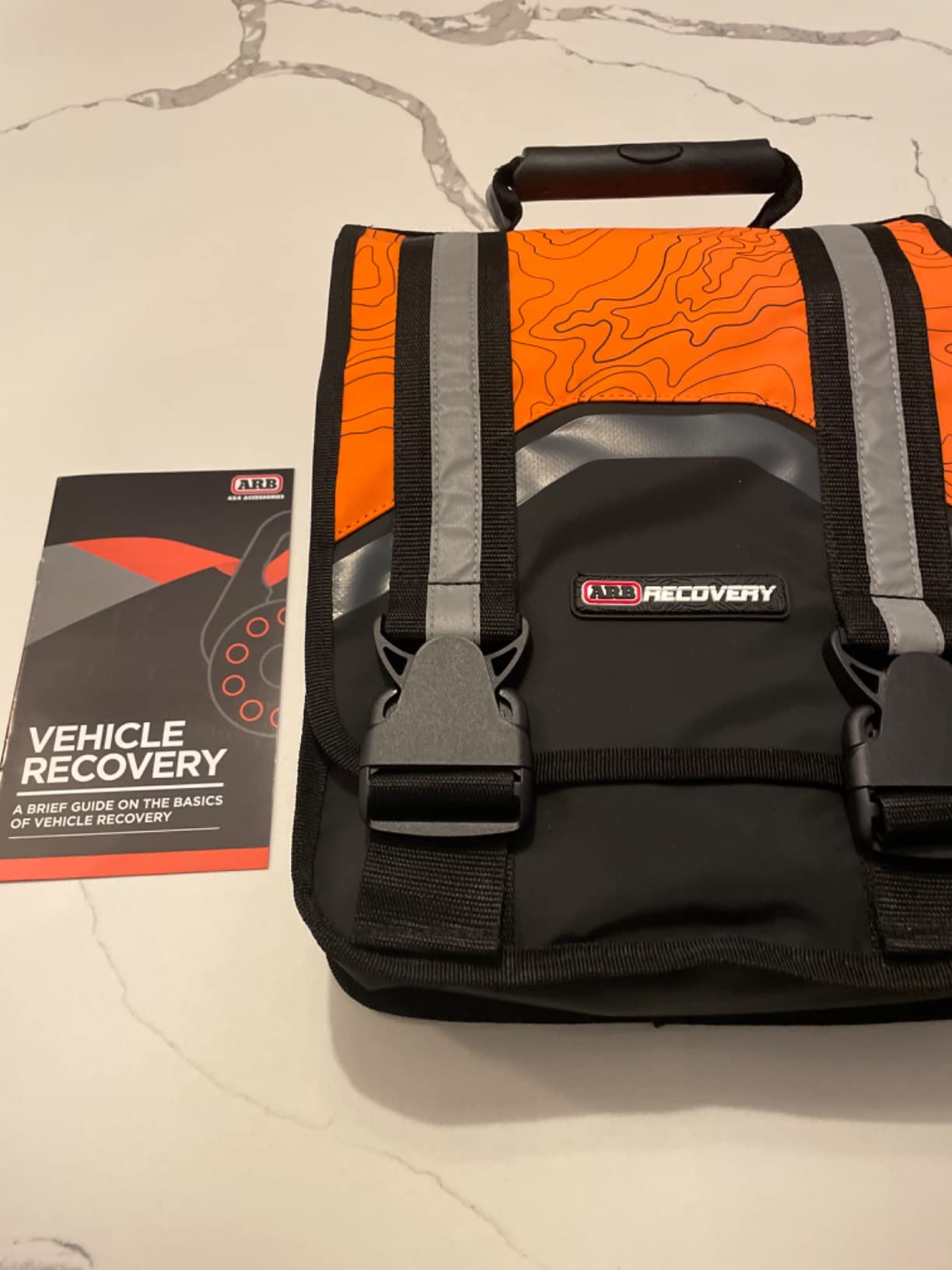 ARB RK12A Weekender Recovery Offroad Accessory Kit for Stuck Vehicles with Snatch Tow Strap 17500 Lb + 2 D-Ring Shackles (4.75 ton) + 2 Premium Recovery Leather Gloves + Hi-Vis Orange Organizer Bag customer photo 2