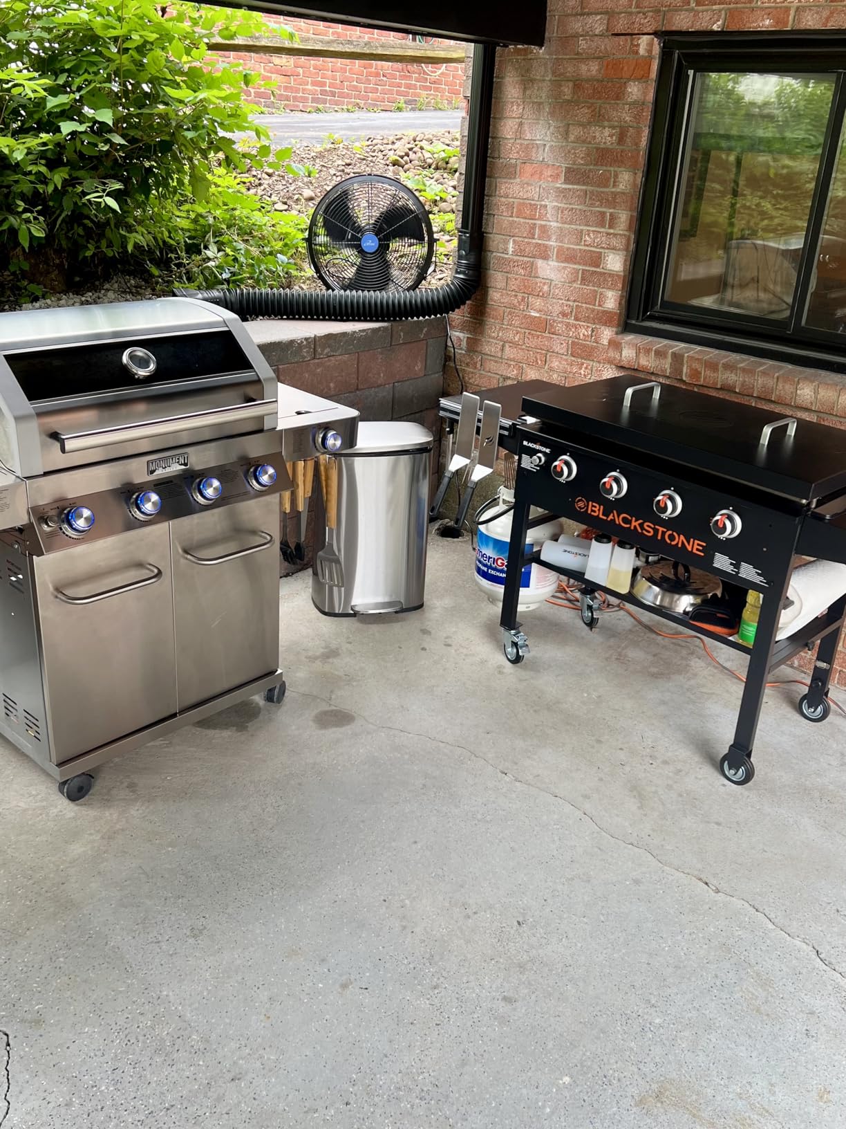 Monument Grills Larger 4+2 Burner Propane Gas Grills Stainless Steel Cabinet Style with Clearview Lid, Knob Controls, Built-In Thermometer, Infrared Side Sear Burners & Side Burners, Outdoor Use customer photo 2