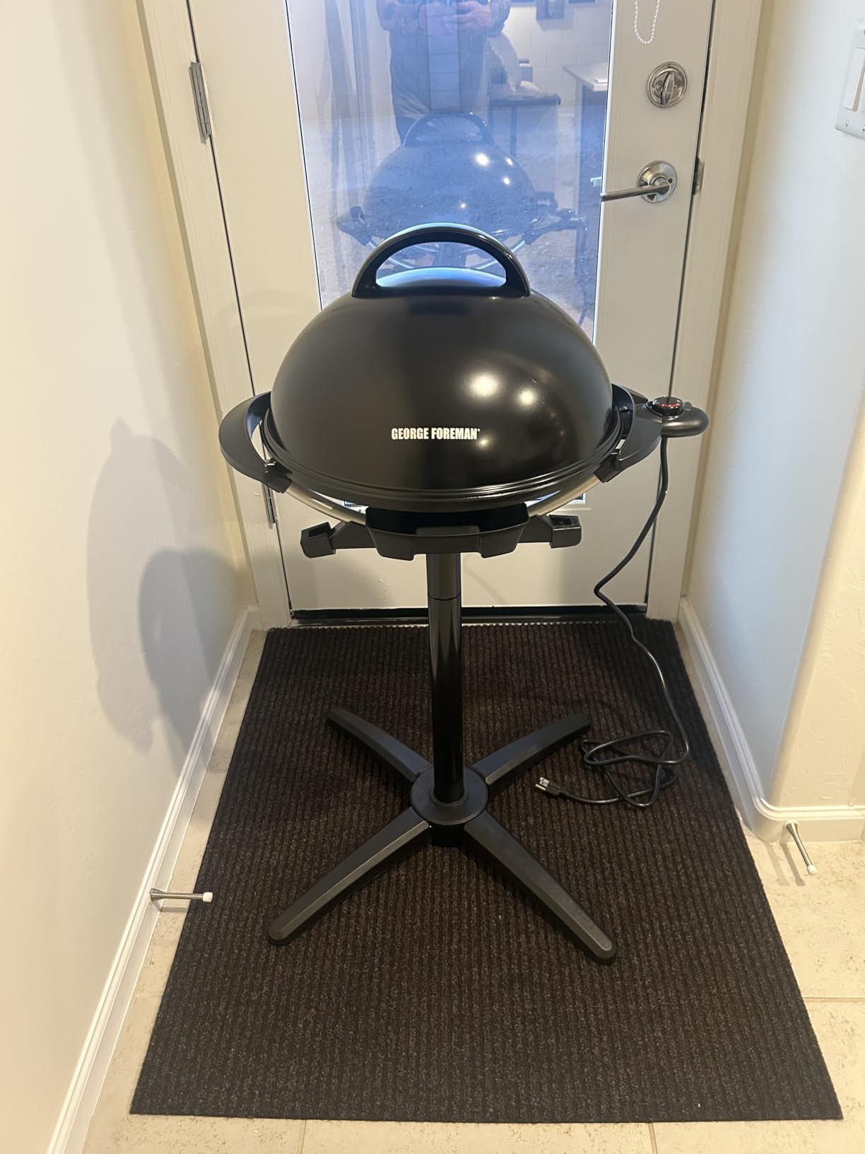 George Foreman Indoor/Outdoor Electric Patio Grill, Apartment Approved, 15-Serving, Removable Stand customer photo 1