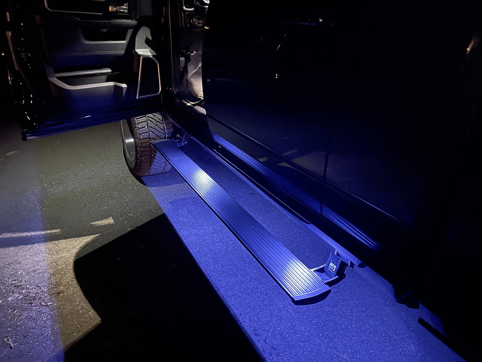 RealTruck AMP Research PowerStep Plug-N-Play Retractable Electric Truck Steps with LED Step Lights | Fits 2018 - 2024 RAM 2500/3500 Diesel | 76239-01A customer photo 1