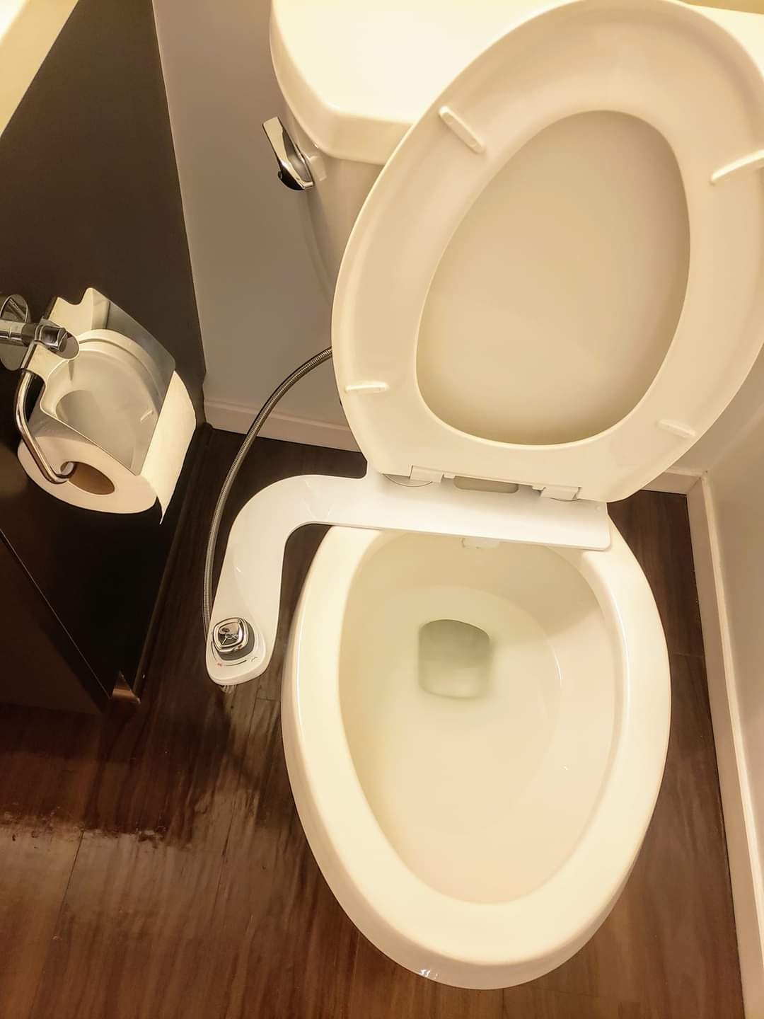 Bio Bidet SlimEdge Bidet Attachment for Toilet, Non Electric, Dual Nozzles for Front and Rear Cold Water Wash, Adjustable Water Pressure, White customer photo 1