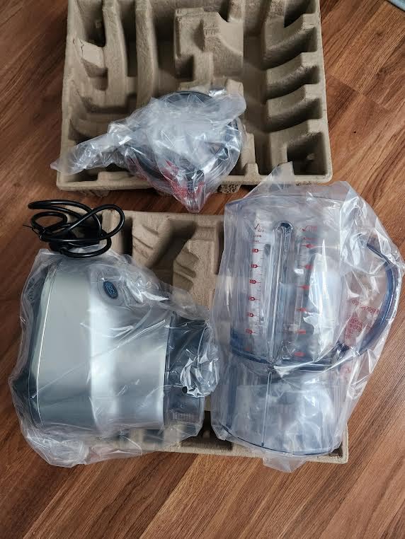 Breville BBL620SIL Fresh and Furious Blender, Silver customer photo 2