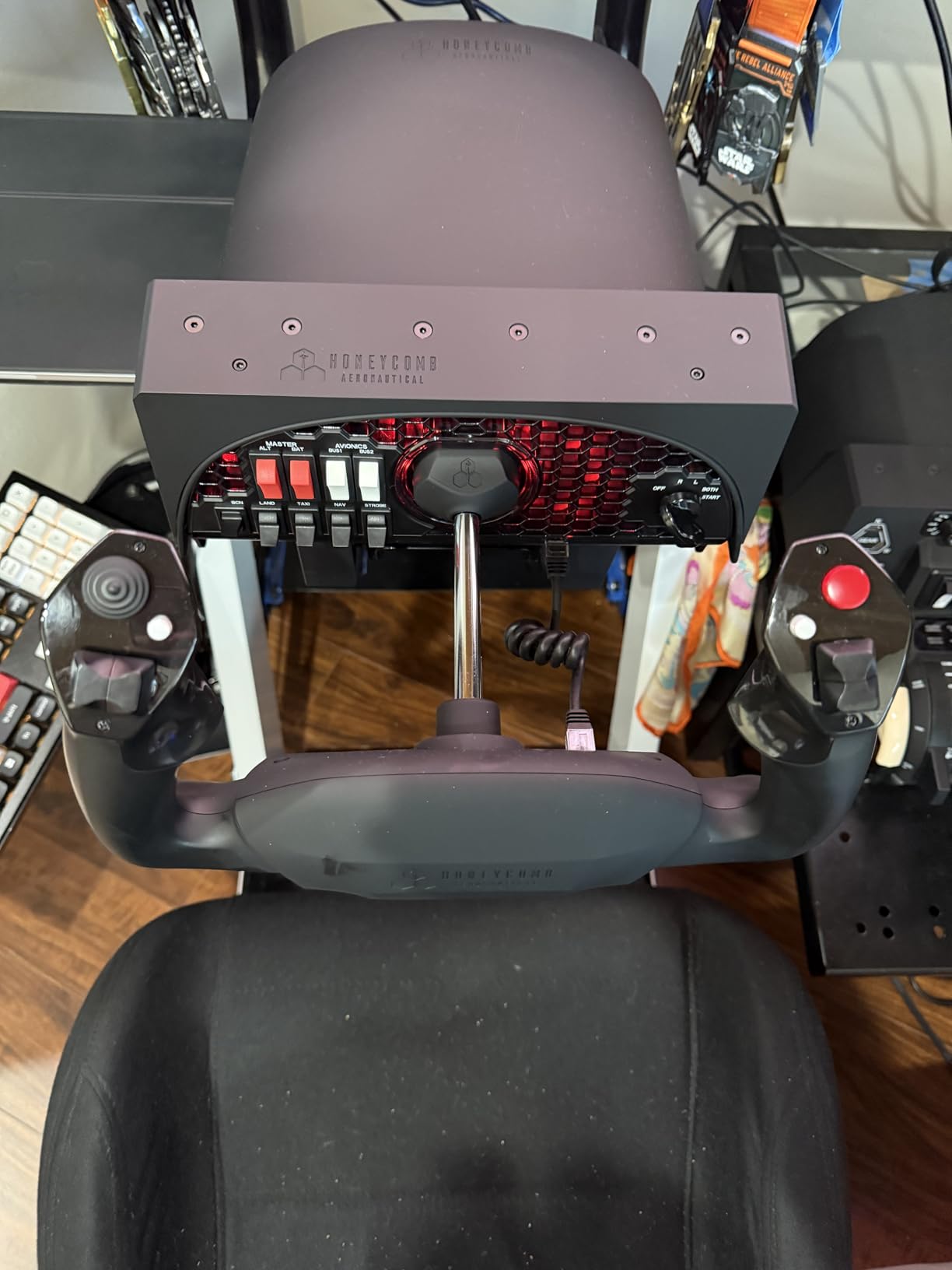 Honeycomb Alpha Flight Controls Yoke & Switch Panel - Flight Simulator Yoke w/ 180 Degree Rotation, Steel Shaft, Ignition Switch, Fully-Equipped Handles, Dual Mounting - Compatible w/PC & Mac customer photo 2