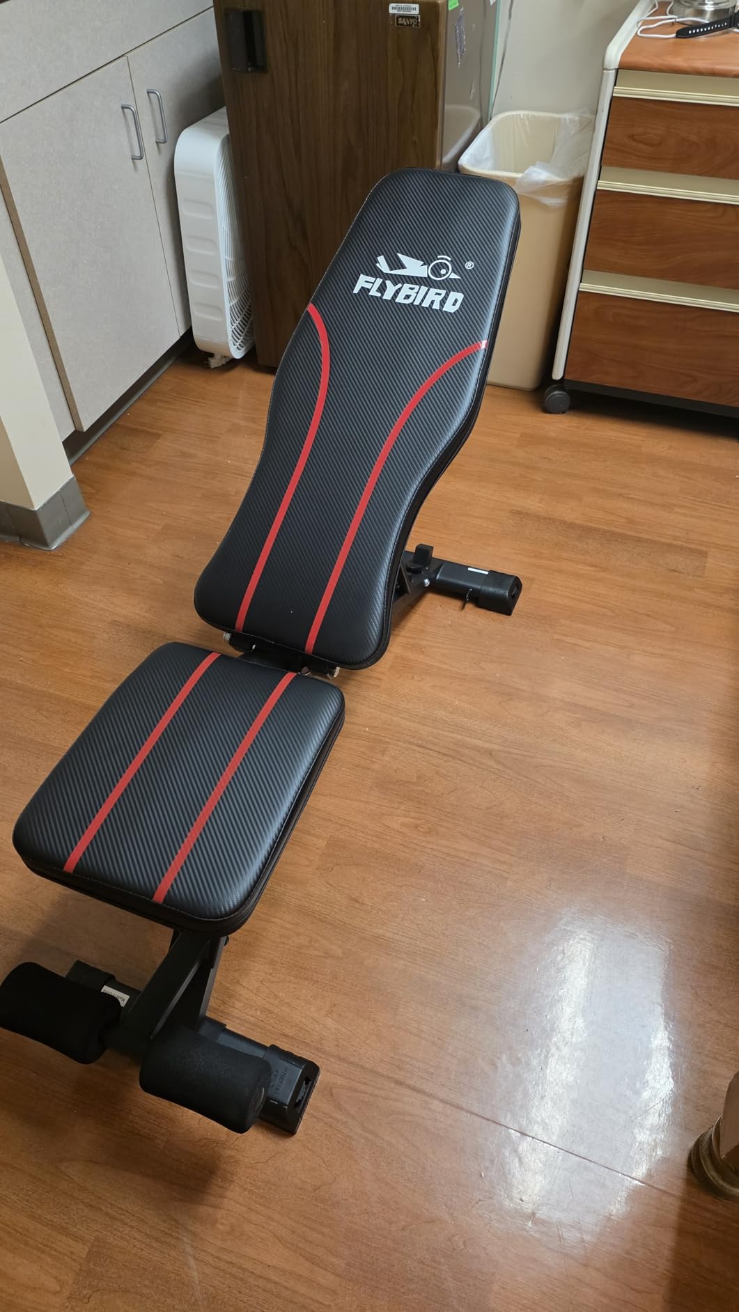 FLYBIRD WB2 Weight Bench, Utility Adjustable Weight Bench for Full Body Workout - Multi-Purpose Foldable Incline Bench customer photo 2