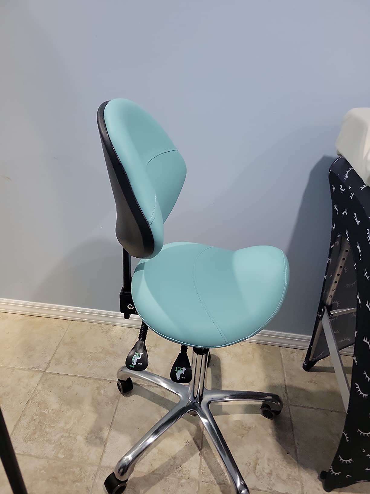 Grace&Grace Professional Saddle Stool Series Hydraulic Swivel Comfortable Ergonomic with Heavy Duty Metal Base for Clinic Dentist Spa Massage Salons Studio (Green, with Adjustable Back) customer photo 2