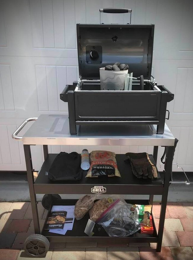 Oklahoma Joe's Rambler Portable Charcoal Grill, 218 Sq. In. Cooking Area, Black customer photo 1
