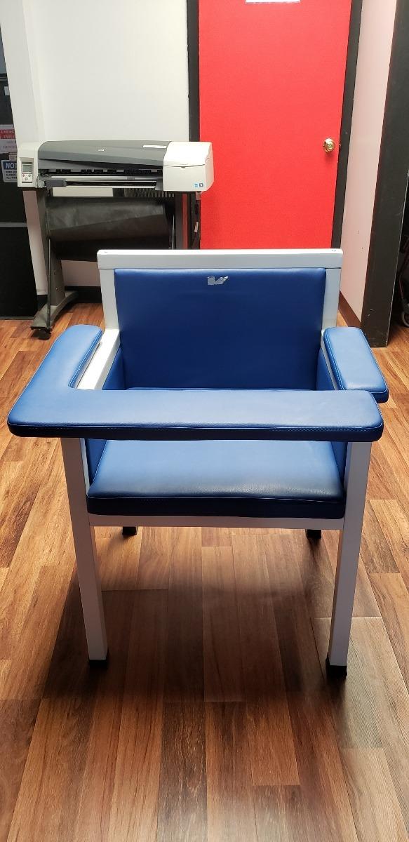Vivacomfort Luxe Upholstered Blood Drawing Chair - Padded Phlebotomy Seat w/Adjustable Armrest & Steel Framing - Ideal for Hospitals & Medical Facilities (Black) customer photo 1