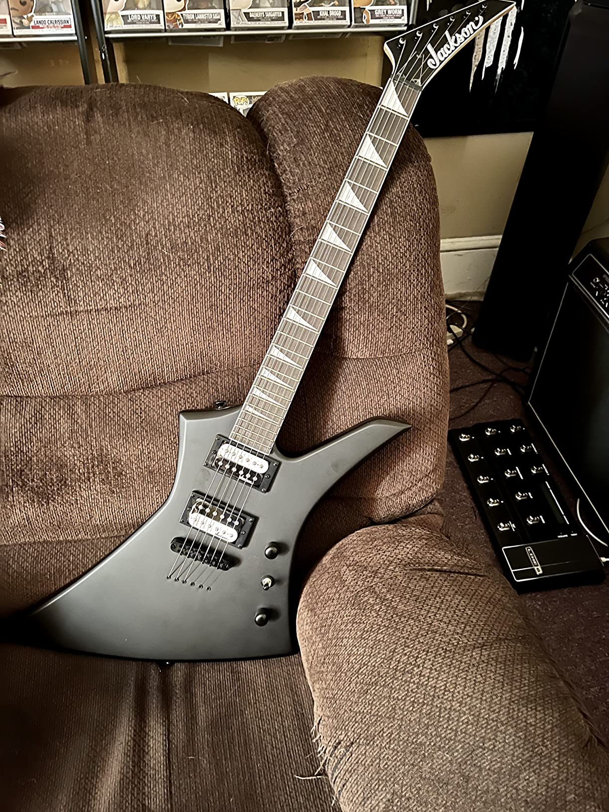 Jackson Guitars JS Series Kelly JS32T 6-String Electric Guitar (Right-Handed, Satin Black) customer photo 2