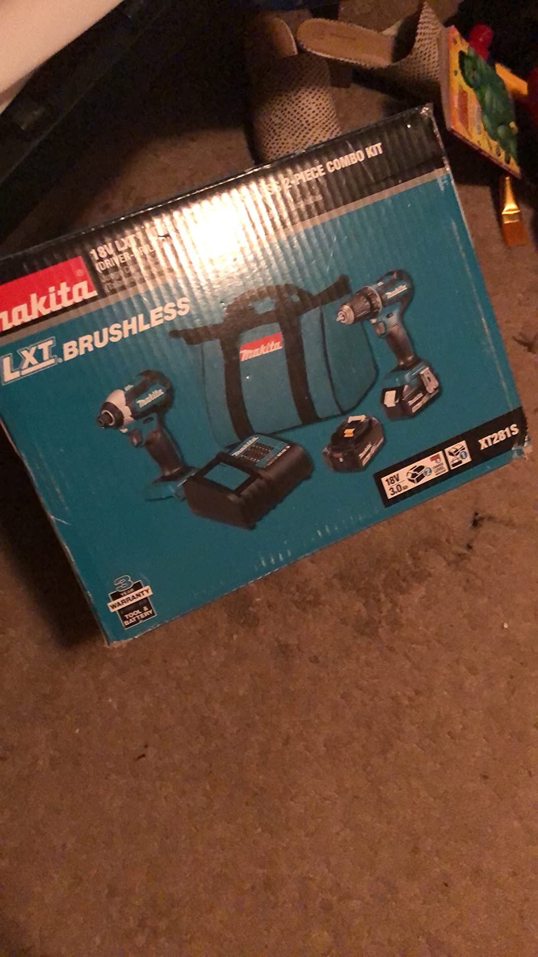 Makita XT281S 18V LXT Lithium-Ion 2-Pc. Combo Kit (3.0Ah) customer photo 1