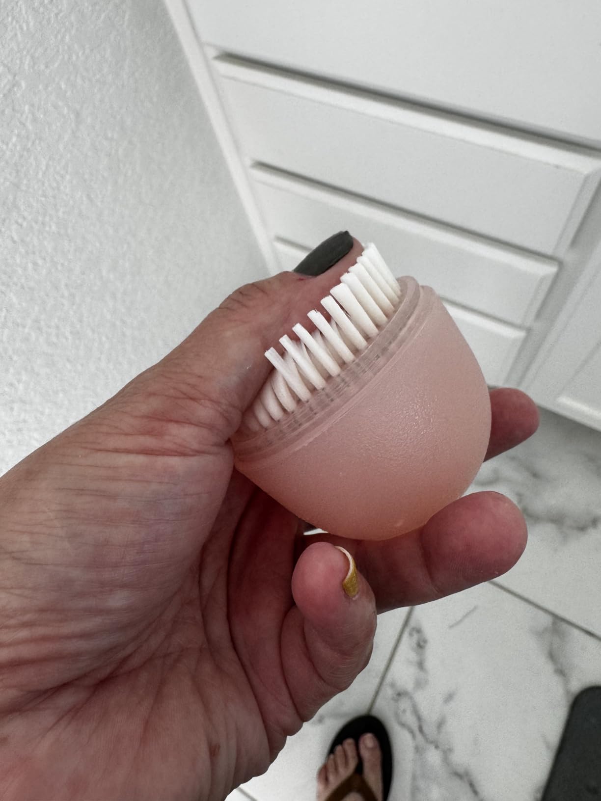 EcoTools Deep Cleansing Facial Brush, Manual Facial Cleansing Brush customer photo 1