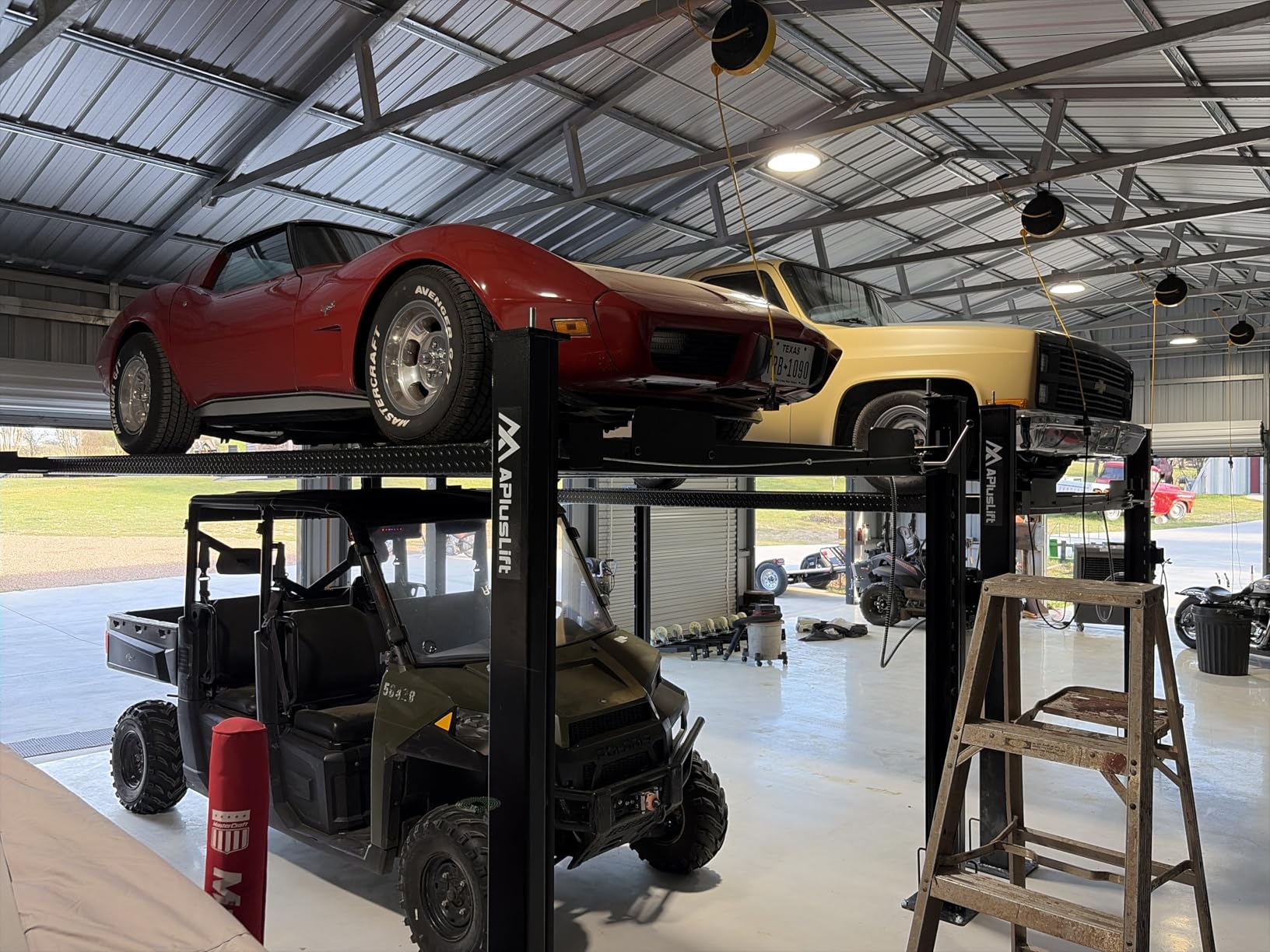 APlusLift HW-8SXLT 8000LB Extra Tall Extra Long Extra Wide 4-Post Portable Storage Service Car Lift with Aluminum Ramps / 36 Months Part Replacement customer photo 2