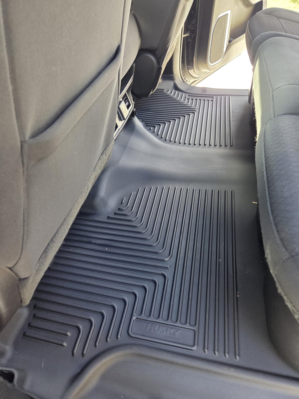 Husky Liners Weatherbeater Floor Mats | Fits 2019 - 2025 Chevrolet Silverado & GMC Sierra 1500; 2020-2025 Silv./Sierra 2500/3500 Crew Cab w/Carpet & Underseat Stg | Front & 2nd Row, 3-pc Black - 94021 customer photo 1