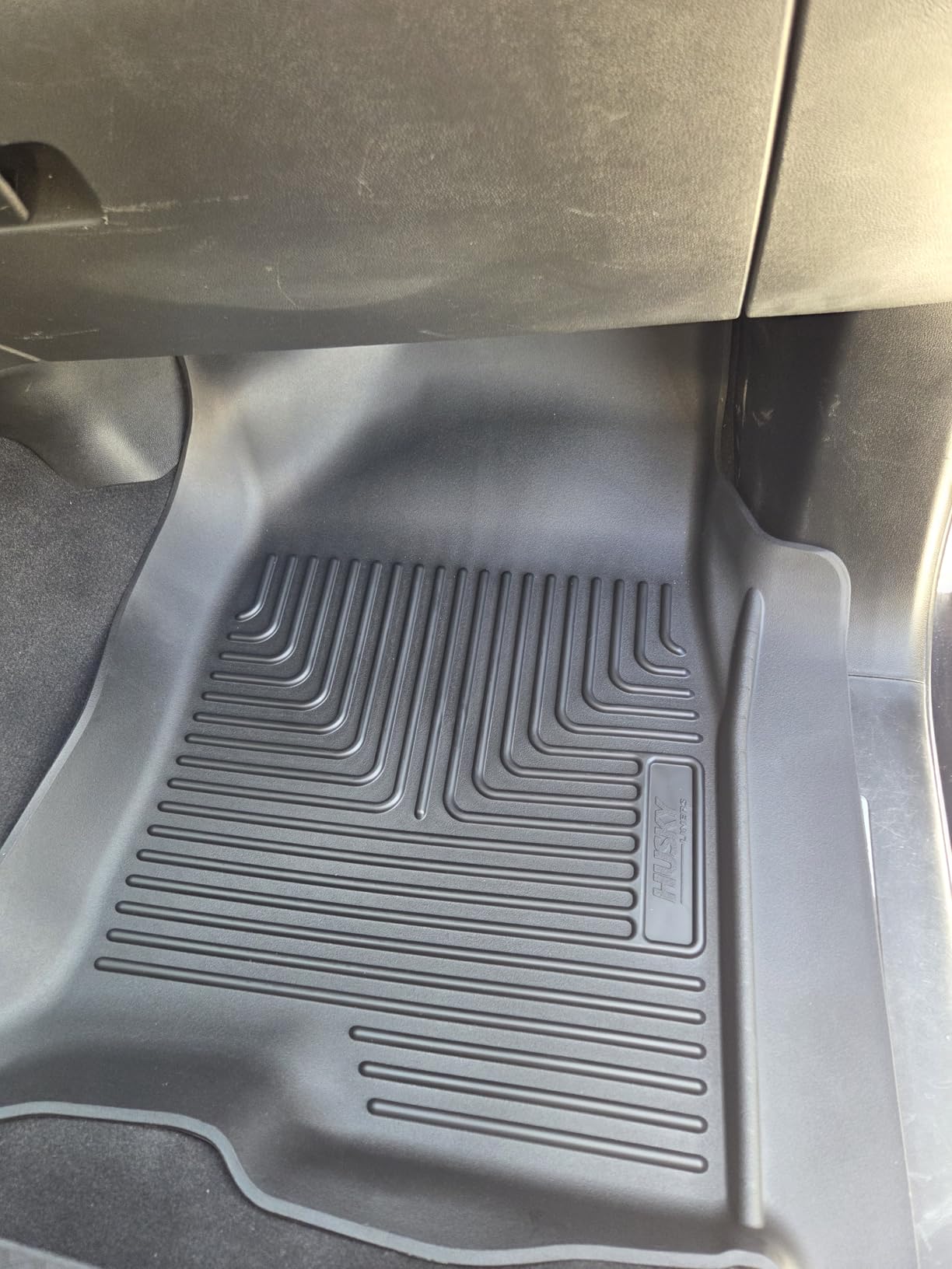 Husky Liners Weatherbeater Floor Mats | Fits 2019 - 2025 Chevrolet Silverado & GMC Sierra 1500; 2020-2025 Silv./Sierra 2500/3500 Crew Cab w/Carpet & Underseat Stg | Front & 2nd Row, 3-pc Black - 94021 customer photo 2