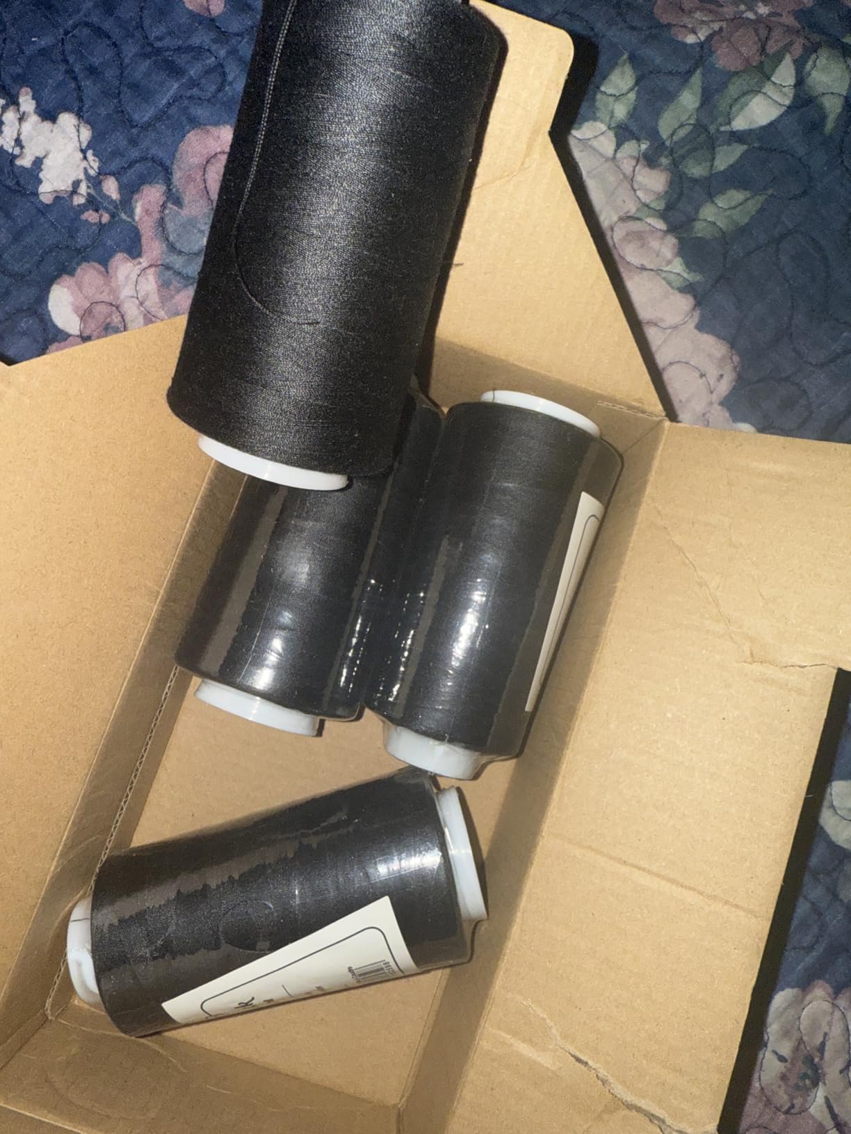 ilauke 4 x 3000 Yards Serger Thread Spools White Polyester Sewing Thread Overlock Cone customer photo 1