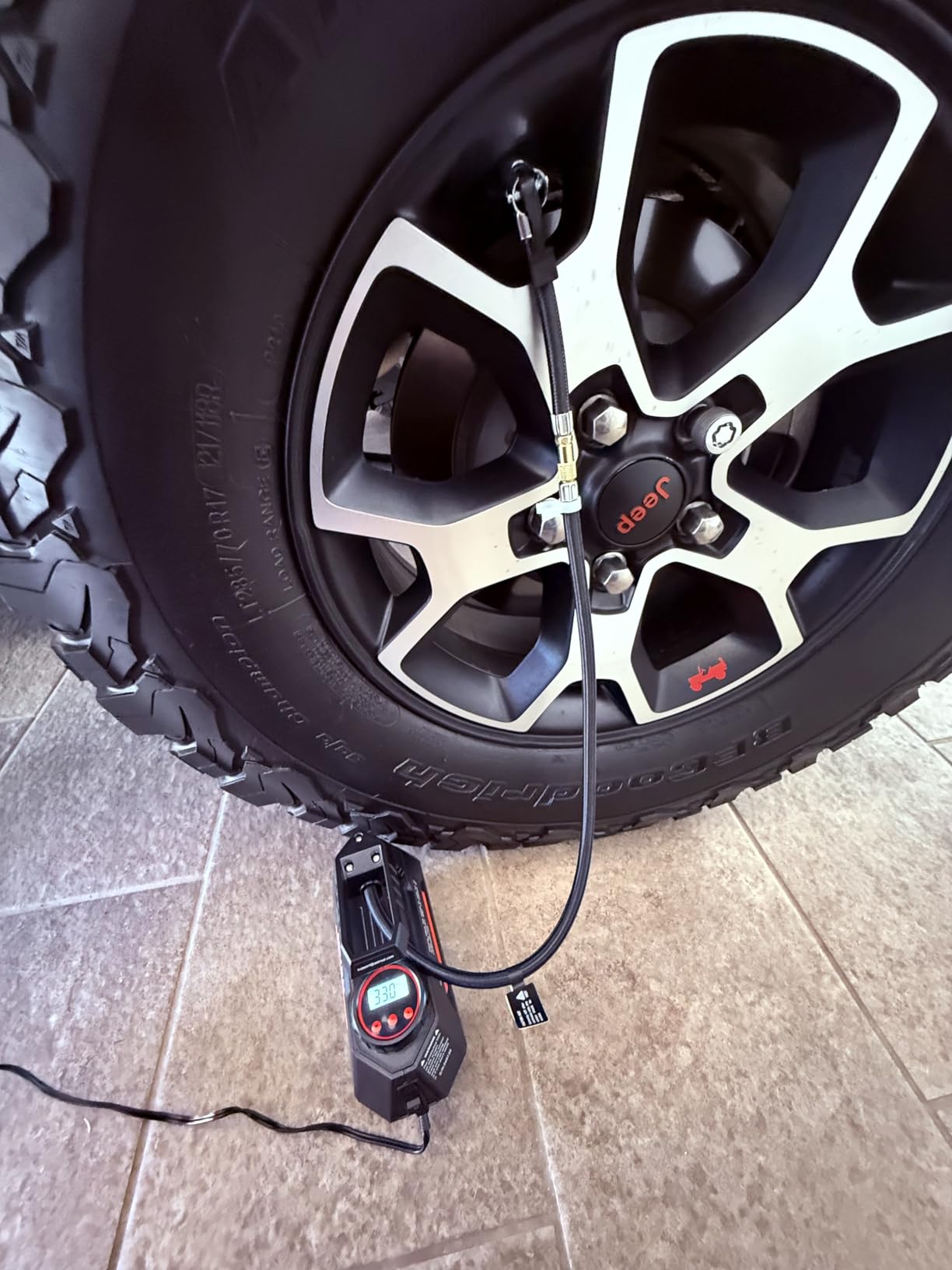 AstroAI AIRUN H Tire Inflator Portable Air Compressor Air Pump for Car Tires-Car Accessories, 9.8Ft Cord-12V DC-Powered Auto Fast Pump with Digital Pressure Gauge, LED Light for Bicycle, Yellow customer photo 2