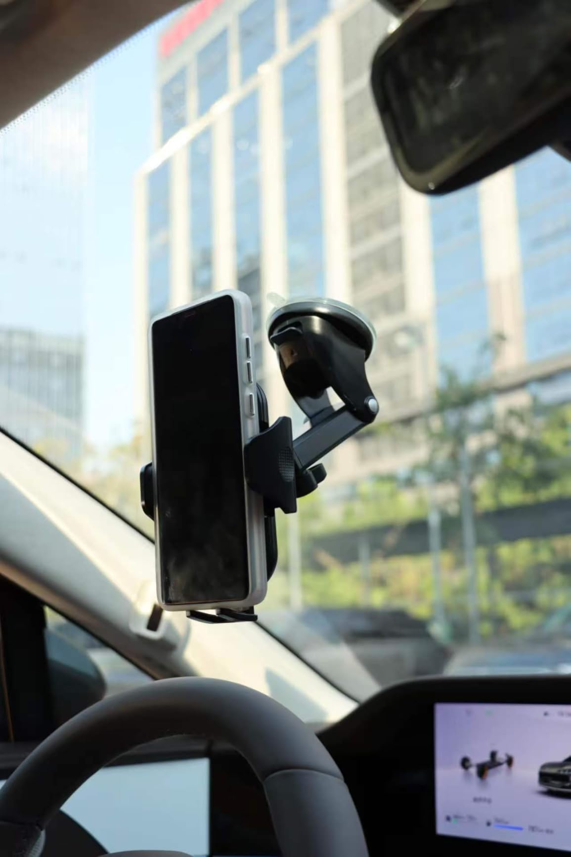 VICSEED 2026 Ultimate Sturdy Car Phone Holder - Upgraded 95+LBS Strongest Suction Universal Long Arm Cellphone Mount for Car Dashboard Windshield Vent Truck Boat for iPhone 17 16 Pro Max & Android customer photo 1