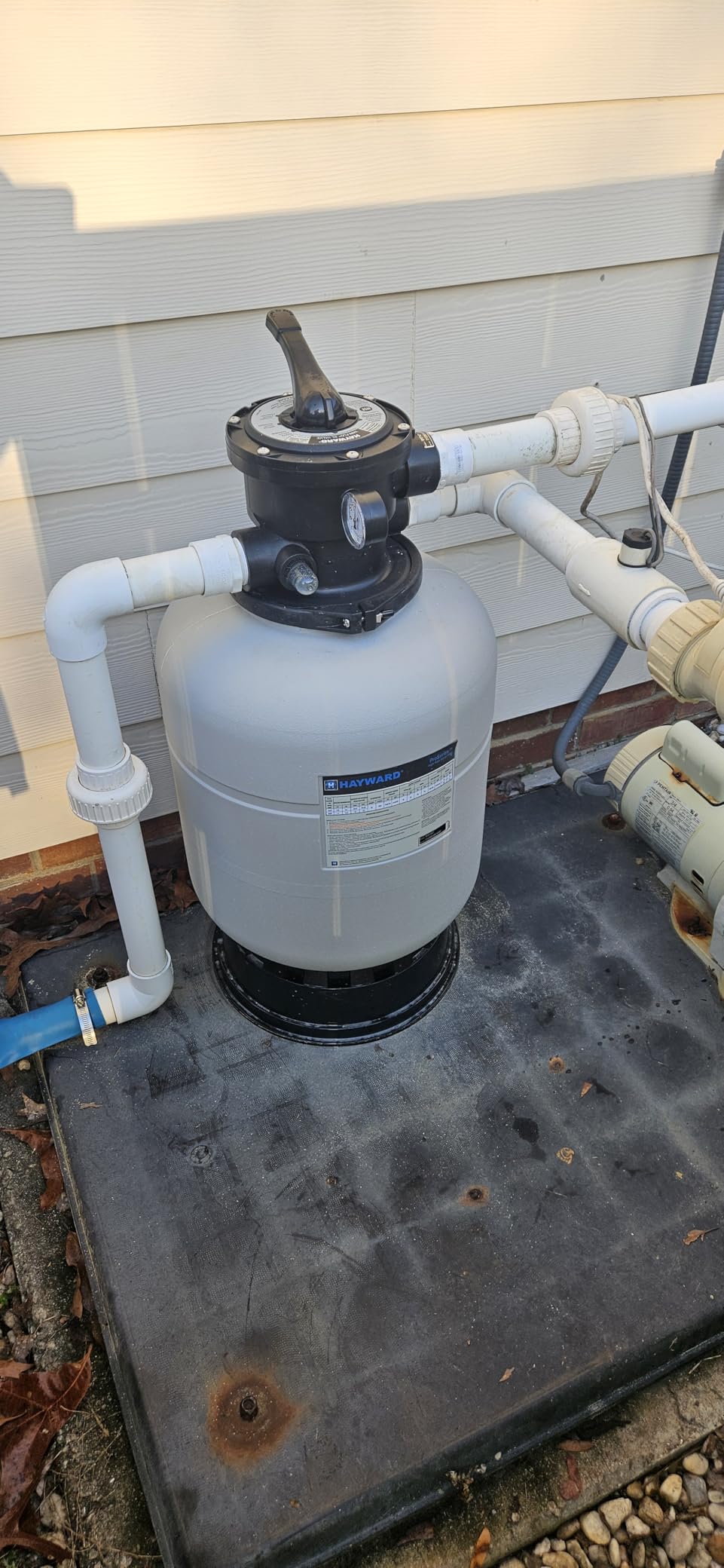 Hayward W3S166T ProSeries Sand Filter 16 in., Top-Mount for Above-Ground Pools customer photo 1