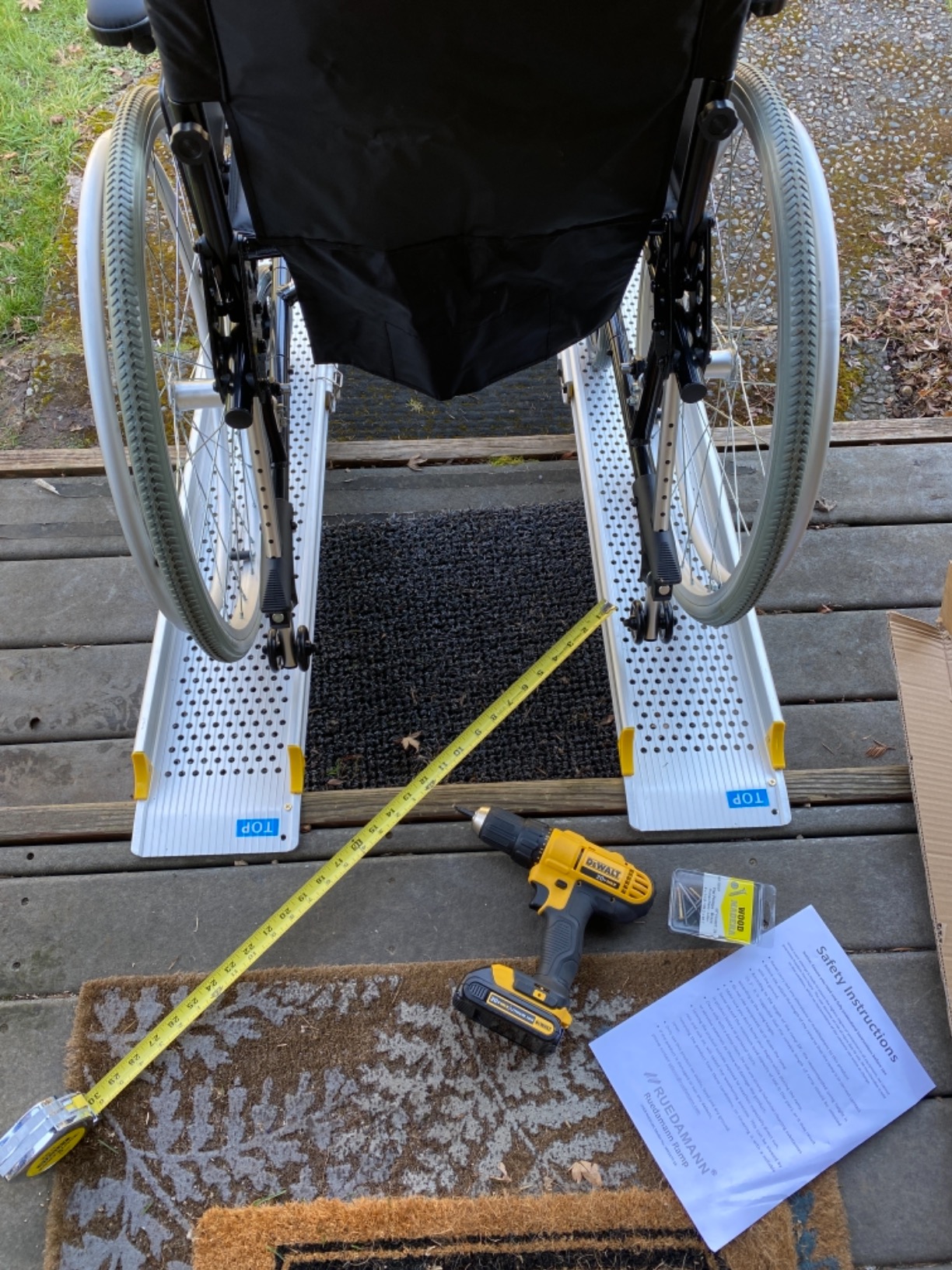 Ruedamann 6FT Adjustable Wheelchair Ramp with Handle, 8.3