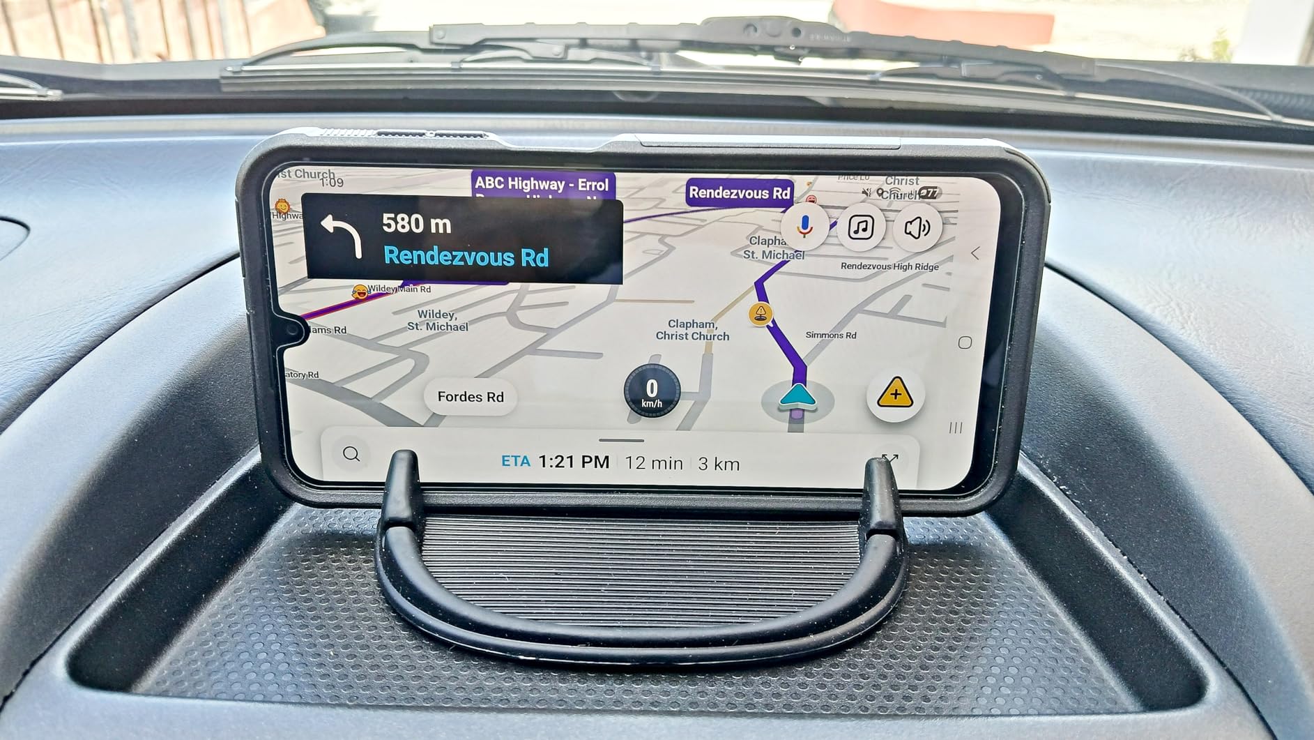 Loncaster Car Phone Holder, Car Phone Mount Silicone Car Pad Mat for Various Dashboards, Slip Free Desk Phone Stand Compatible with iPhone, Samsung, Android Smartphones, GPS Devices and More, Black customer photo 2