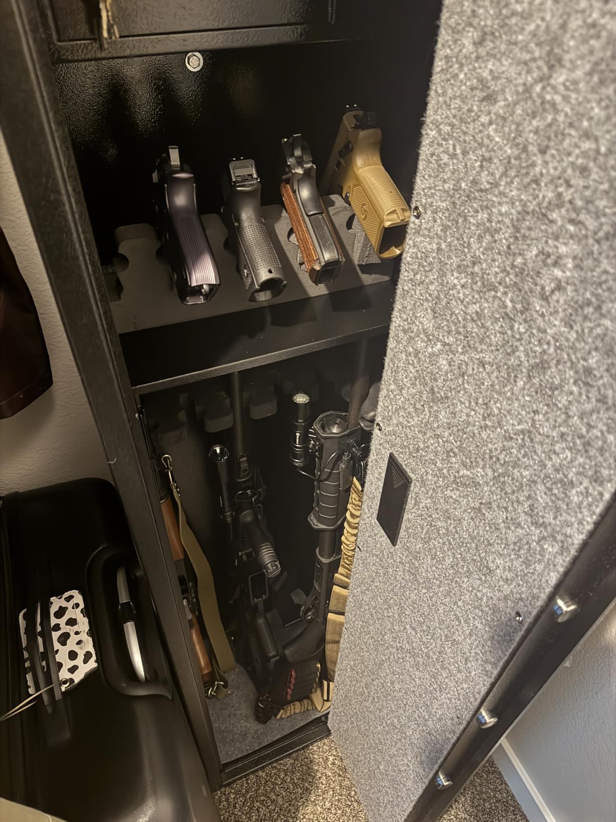 BBRKIN Large Rifle Safe, Long Gun Safe for Rifle Shotgun for Home, Quick Access 5-6 Gun Storage Cabinet with a Handgun Lock Box and a Removable Shelf, Silent Mode (PIN Code Version) customer photo 2