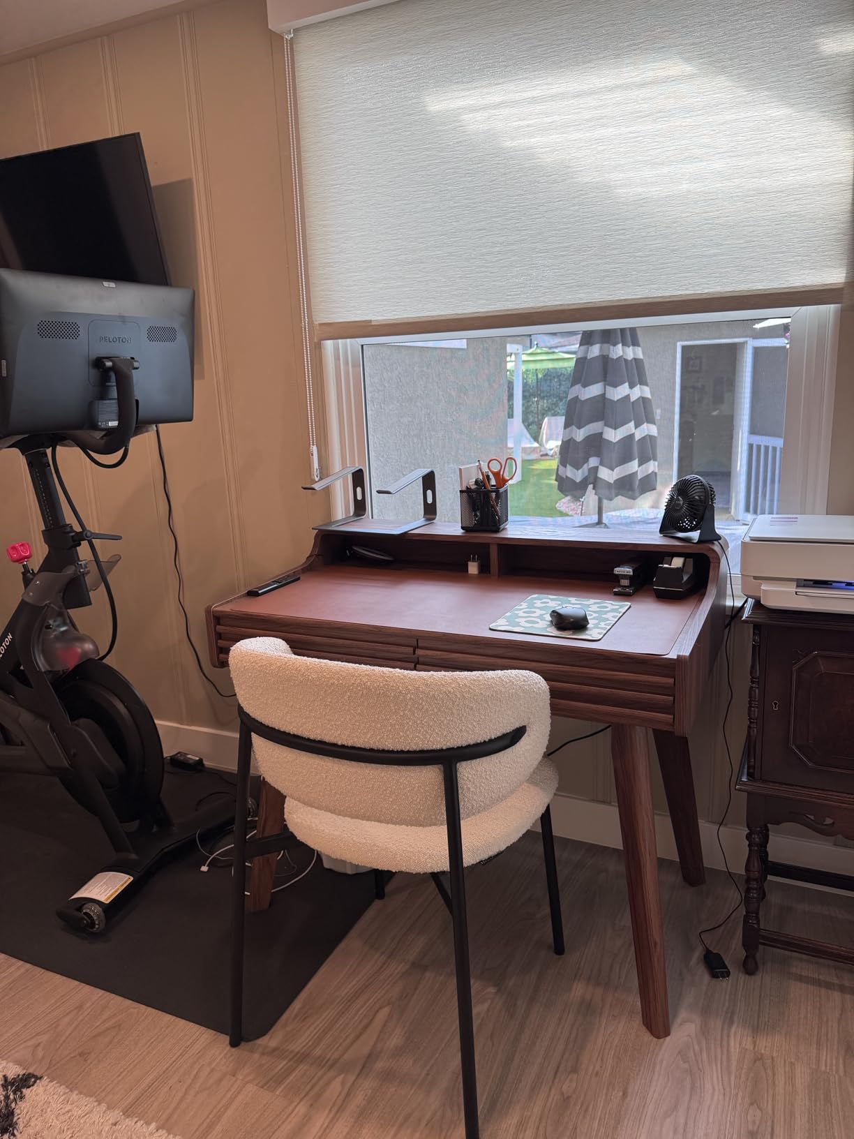 Modway Render Mid-Century Modern Writing Desk in Walnut customer photo 1