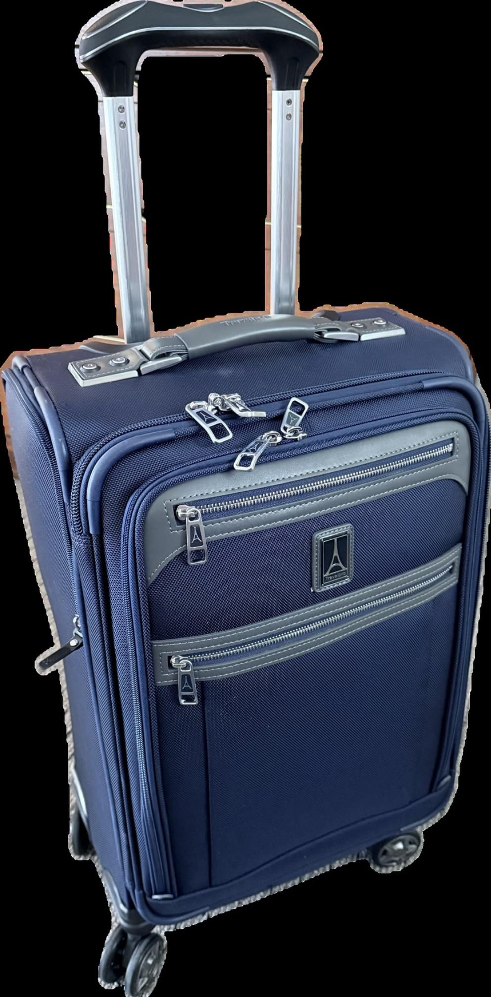 Travelpro Platinum Elite Carry-On Luggage Spinner, True Navy, 21-Inch customer photo 1