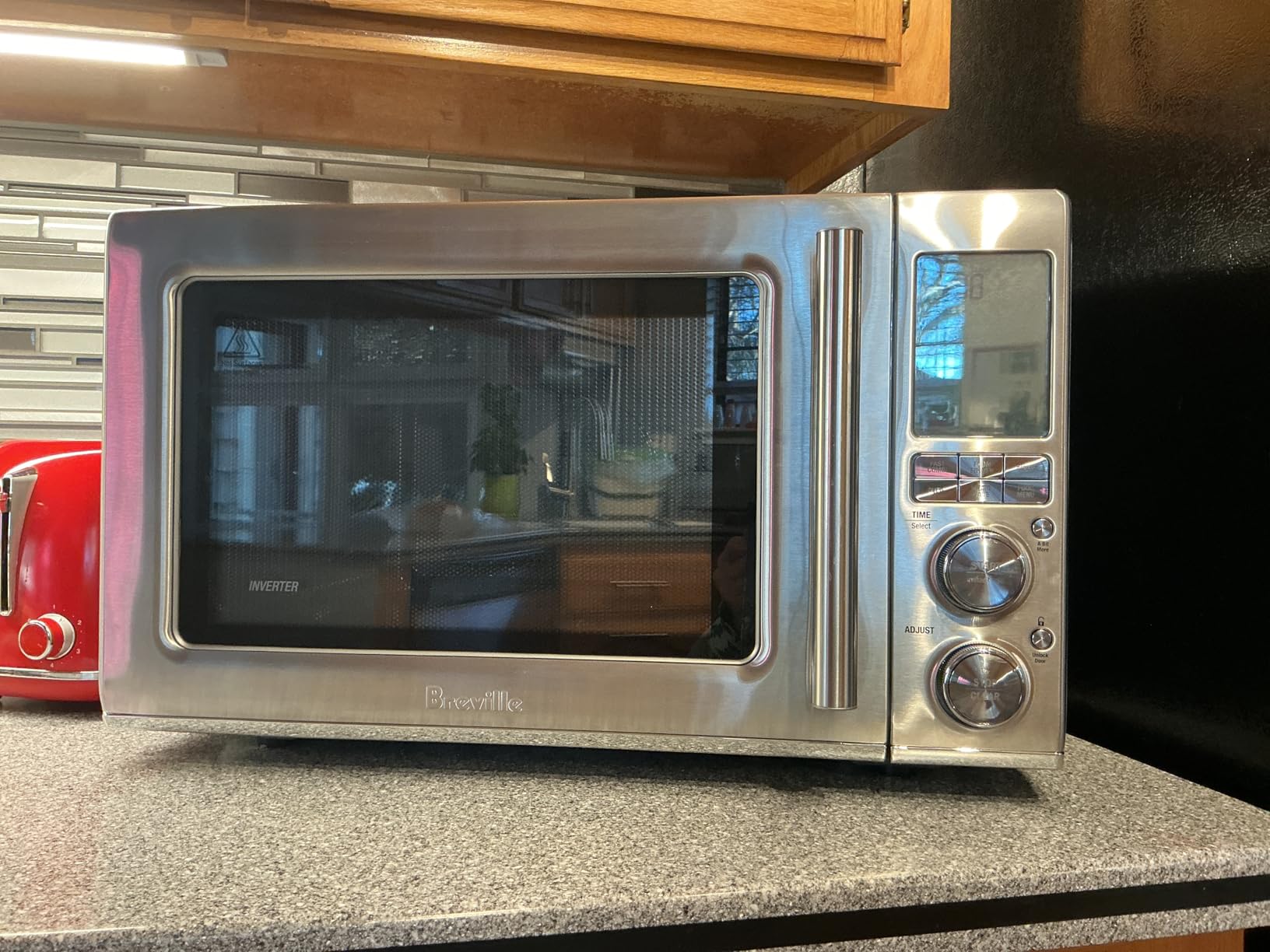 Breville BMO870BSS Combi Wave 3-in-1 Microwave, Air Fryer and Convection Oven, Brushed Stainless Steel customer photo 1