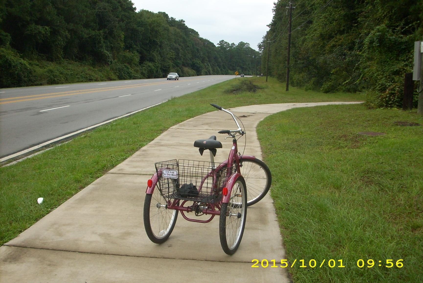 Schwinn Meridian Adult Tricycle, Single Speed, 26-Inch Wheels, Step-Through Frame, Cruiser Bike with Rear Cargo Basket customer photo 2