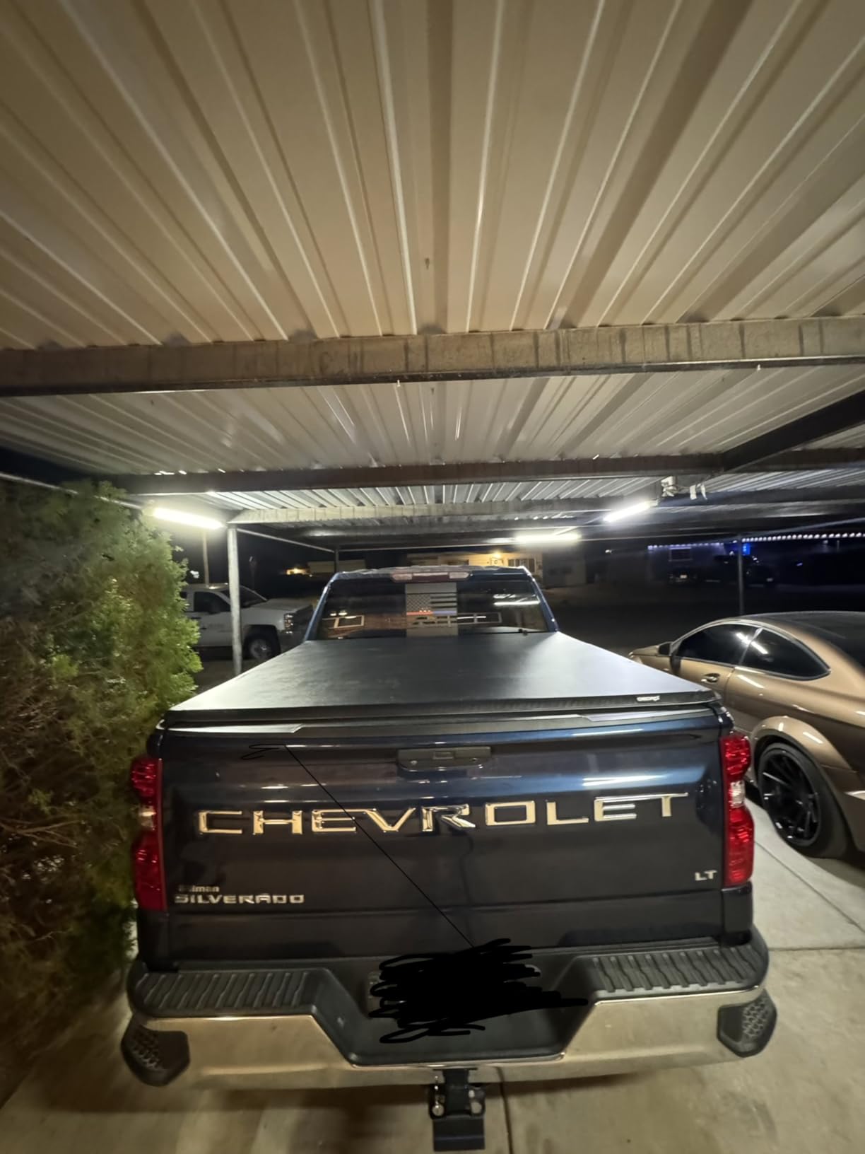 OEDRO Soft Tri-Fold Tonneau Cover for 2019-2026 Chevy Silverado 1500 5.8ft customer photo 1