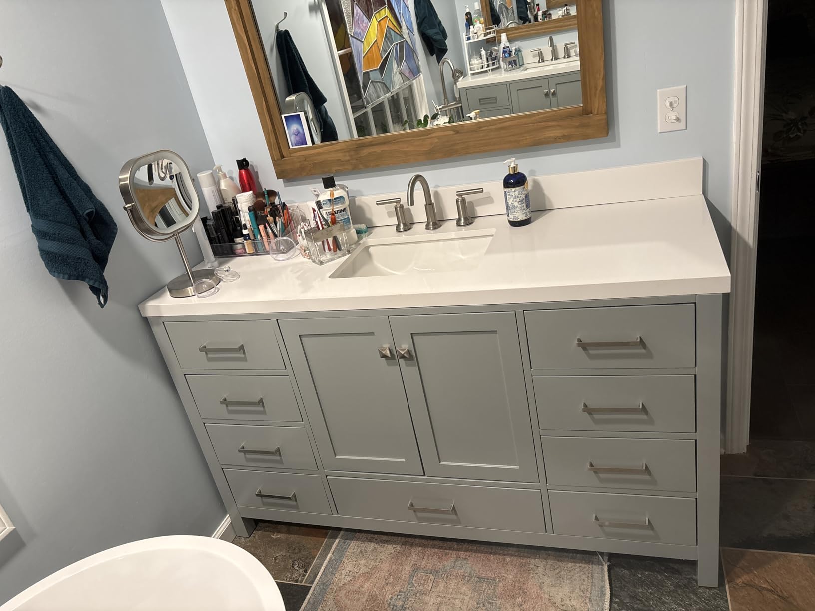 ARIEL Cambridge 54-inch Bathroom Vanity with Sink, Solid Wood, 1.5-inch Pure White Quartz Countertop & Backsplash, Single Rectangular Porcelain Sink, 2 Soft Closing Doors, 9 Dovetail Drawers, White customer photo 1