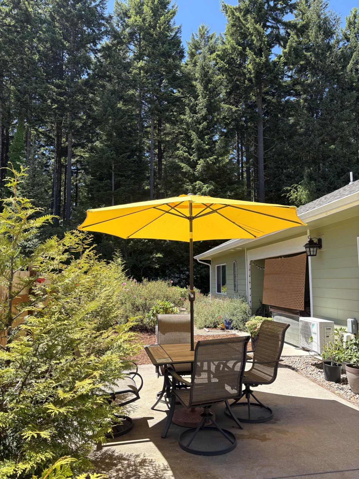 Blissun 9' Outdoor Patio Umbrella, Outdoor Table Umbrella, Yard Umbrella, Market Umbrella with 8 Sturdy Ribs, Push Button Tilt and Crank customer photo 2