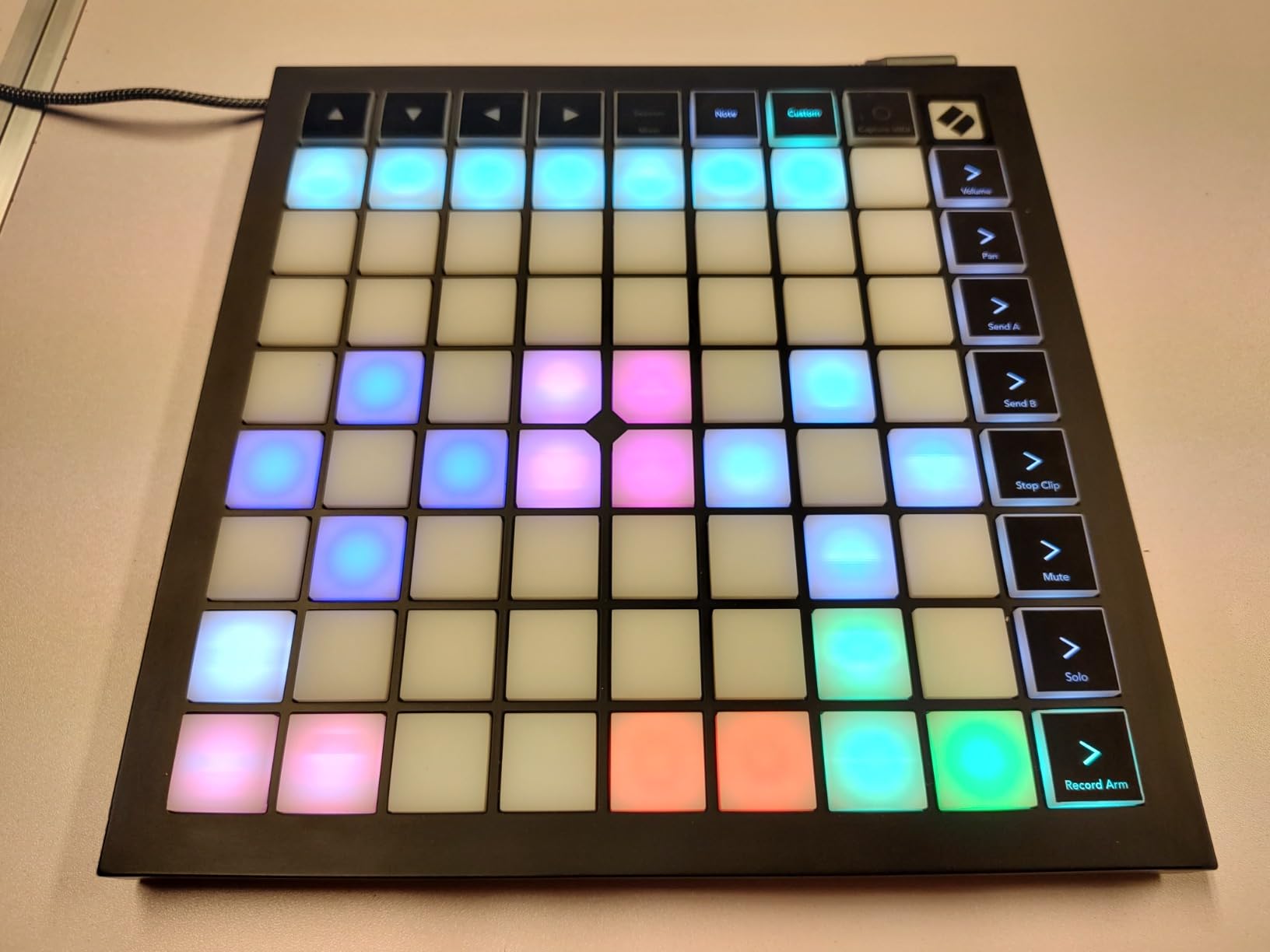 Novation Launchpad Pro MK3, MIDI 64-Grid Controller and Sequencer for Ableton Live, Logic Pro and Hardware, 64 Sensitive RGB Pads, Dynamic Note Playing, Chord and Scale Modes customer photo 2