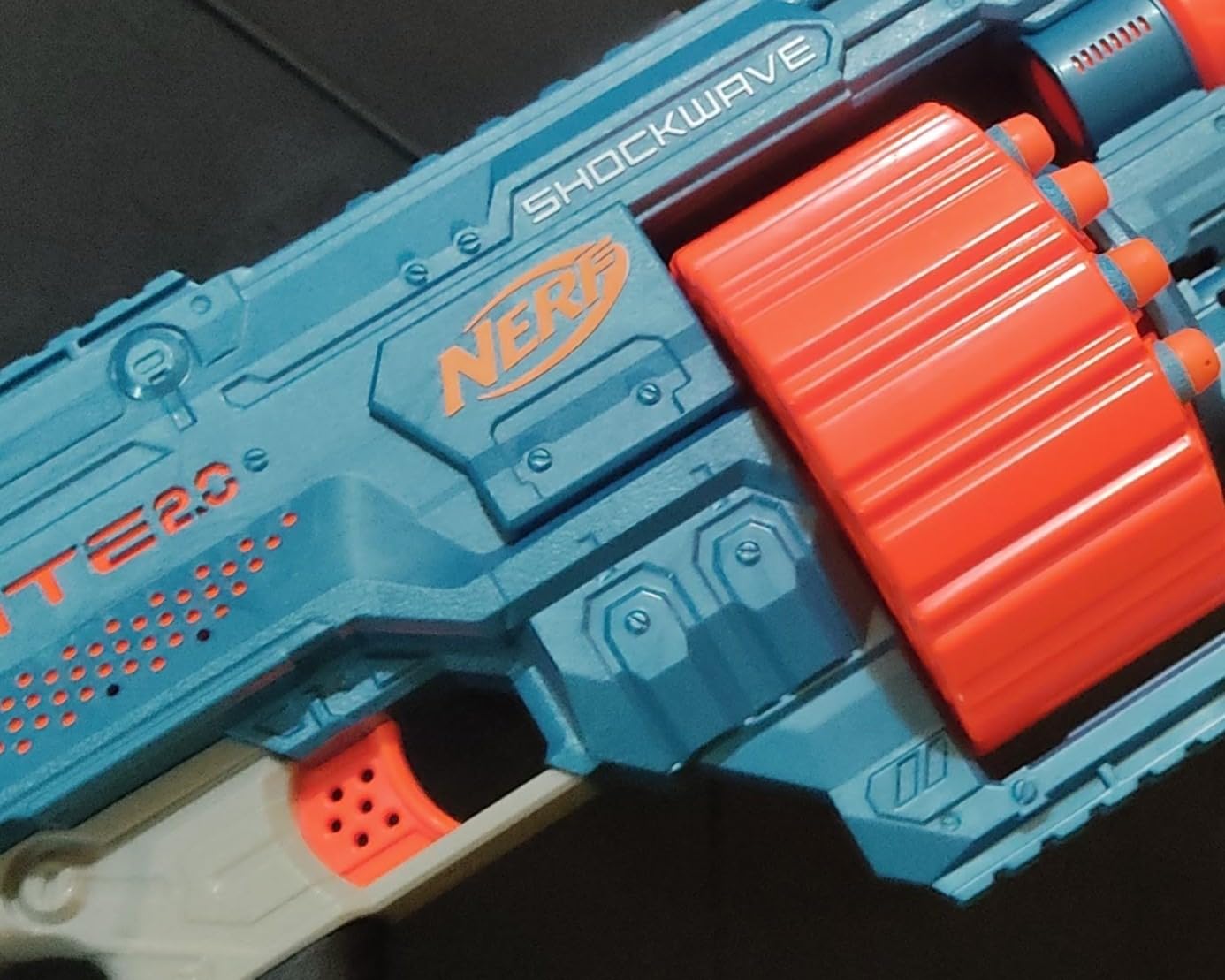 Nerf Elite 2.0 Shockwave RD-15 Dart Blaster, 30 Nerf Elite Darts, 15-Dart Rotating Drum, Kids Outdoor Toys for 8 Year Old Boys & Girls and Up (Amazon Exclusive) customer photo 2