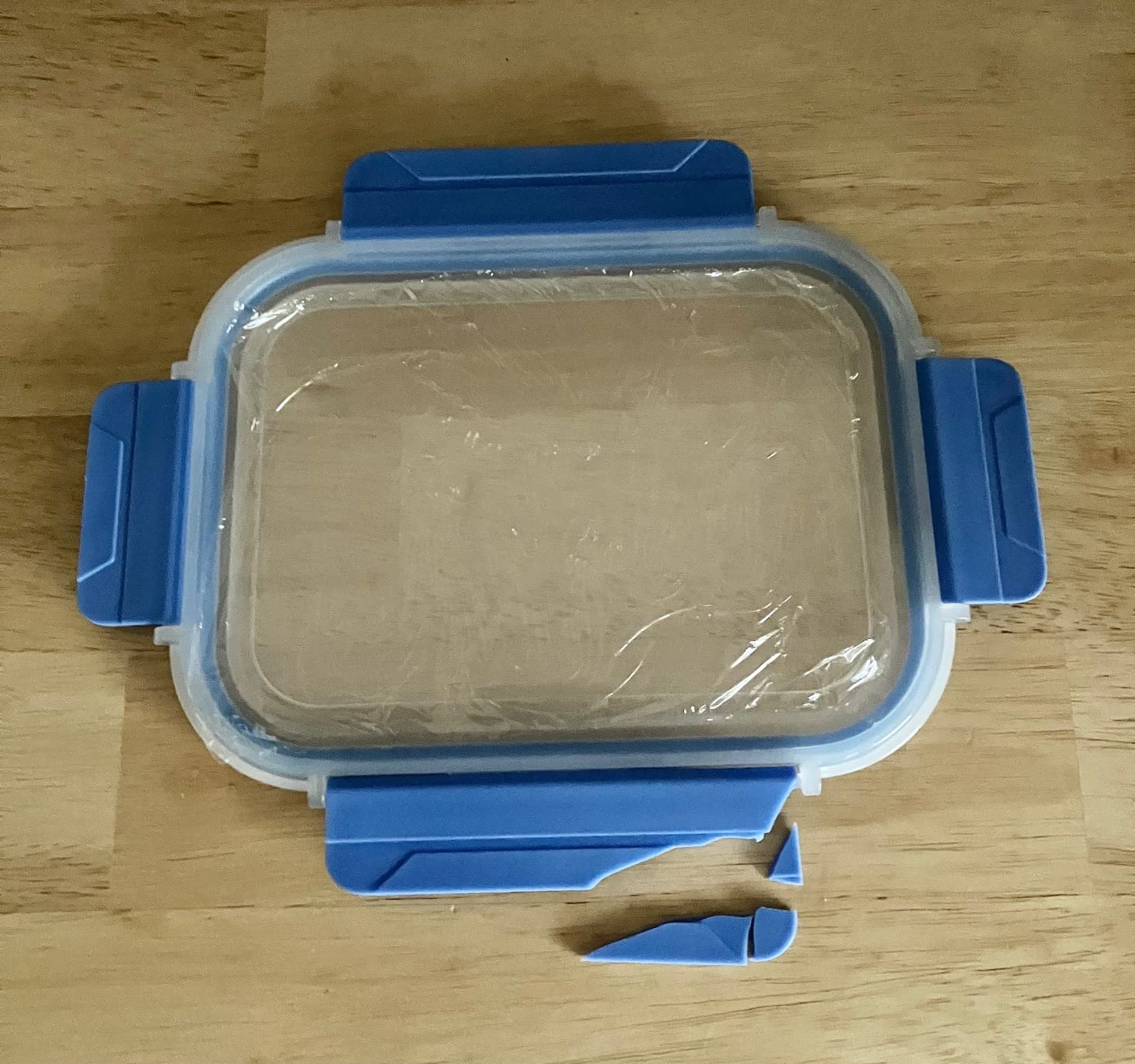 Amazon Basics Glass Food Storage Containers, Leak Proof, Oven Safe, Easy to Clean, Stain Resistant, Set of 7, 14 Pieces Including Lids, BPA-Free, Clear with Blue Silicone Ring customer photo 2